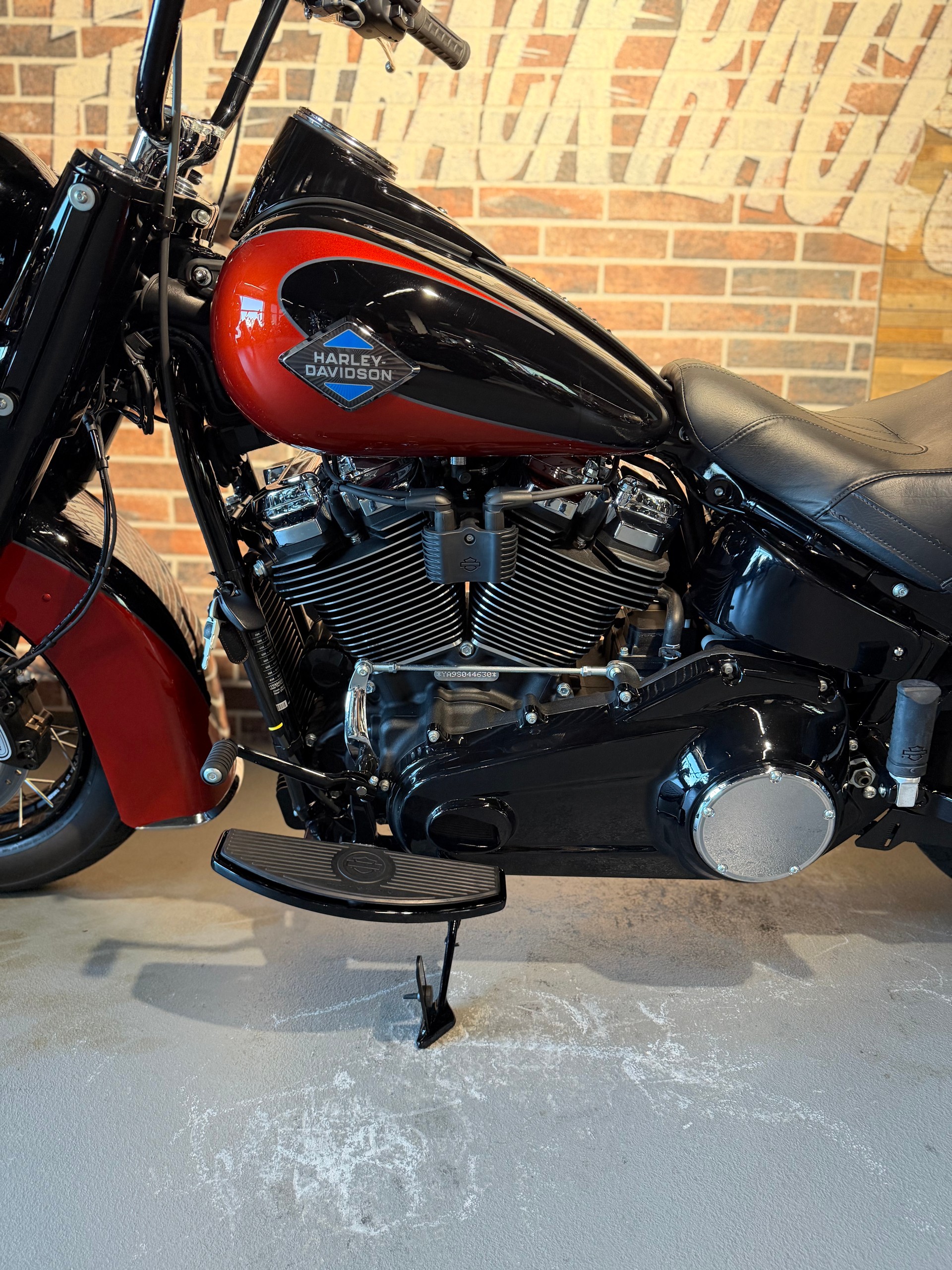 HARLEY-DAVIDSON FLHC Heritage Classic 117ci-image-2