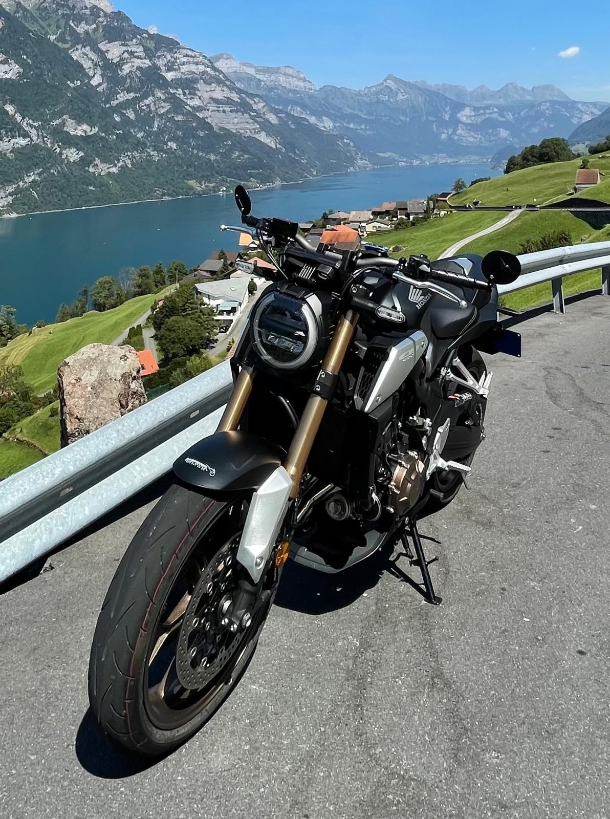HONDA CBR 650 R-image-1