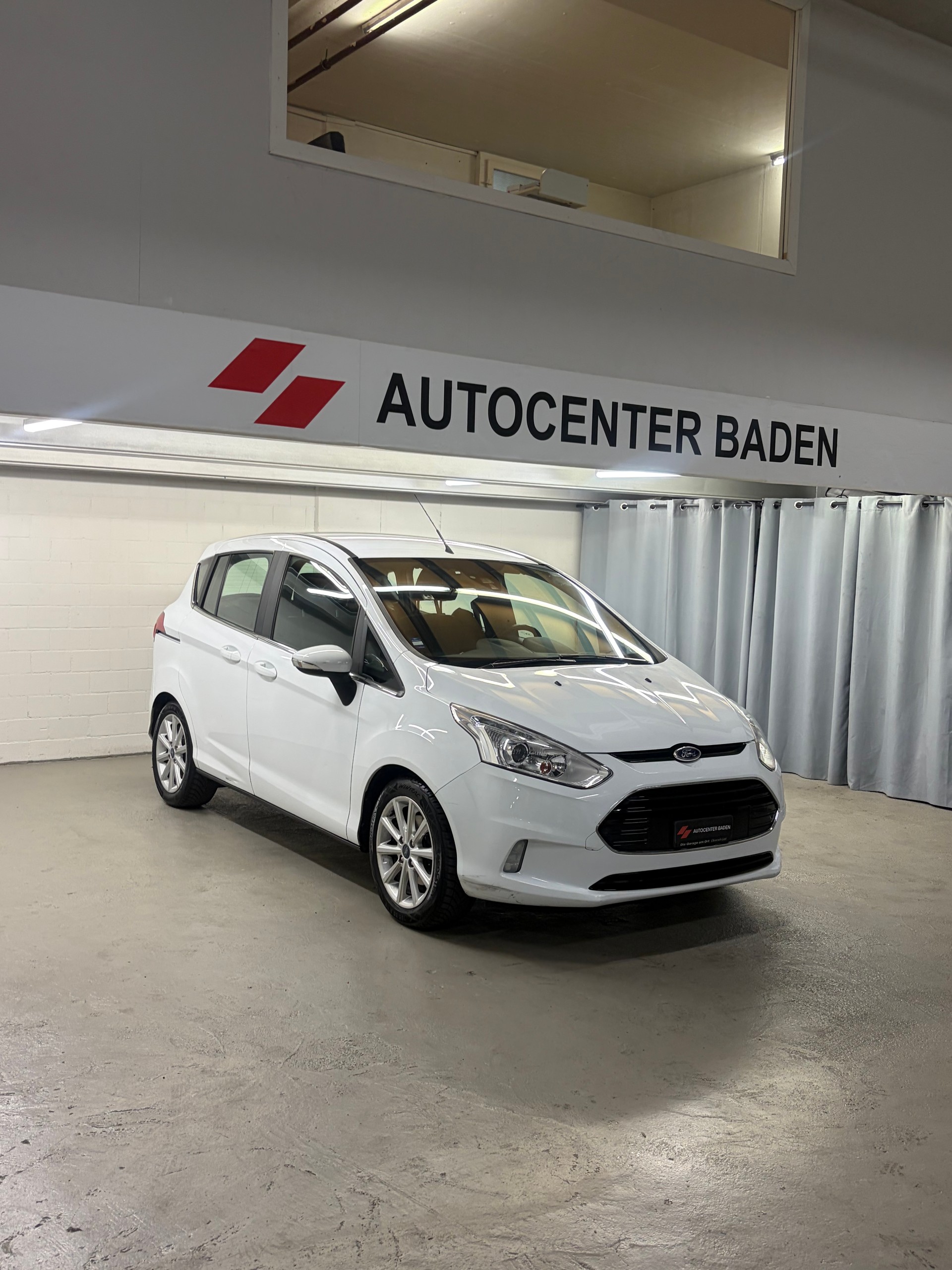 FORD B-Max 1.0 SCTi Sync Edition-showroom-element-2