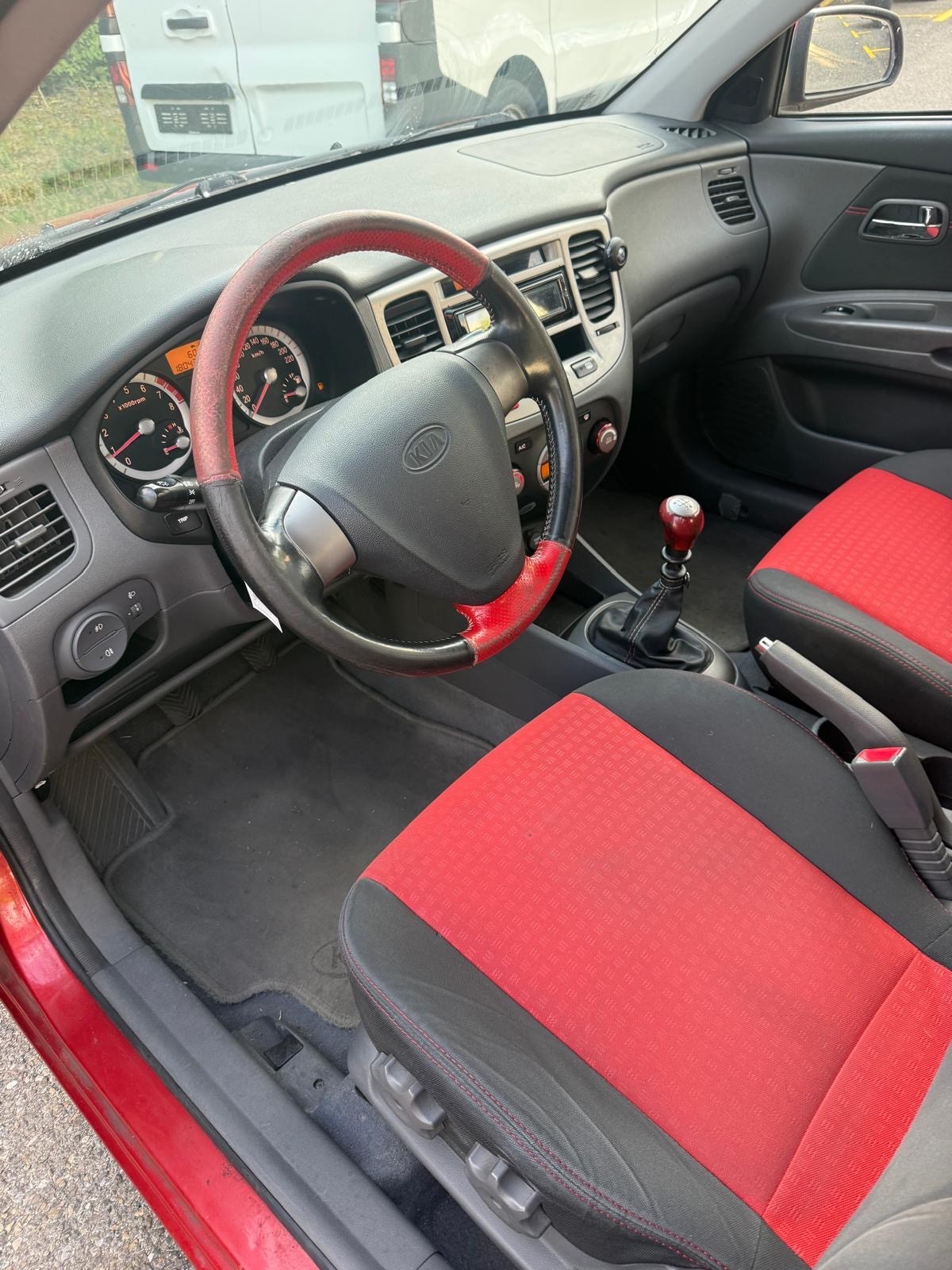 KIA III 1.6-showroom-element-2