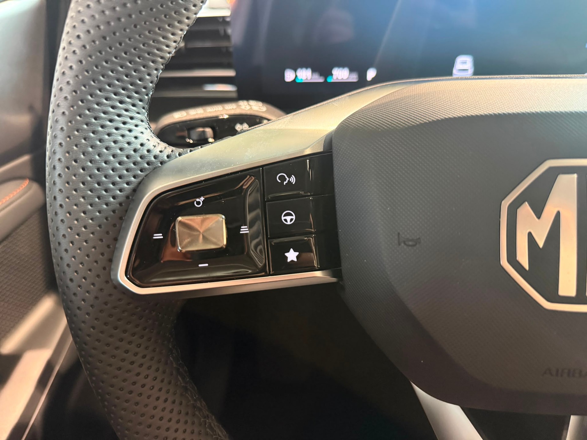 MG HS 1.5 T Comfort Automat-image-15