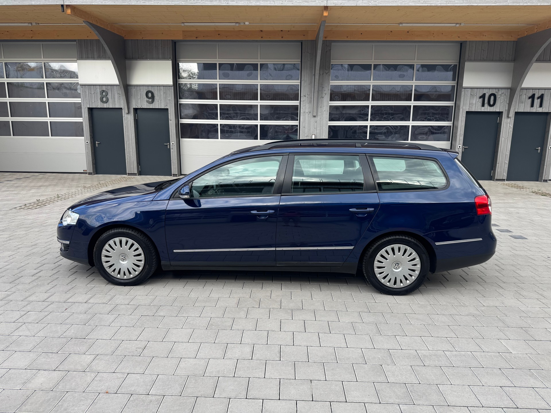 VW Passat Variant 2.0 TDI Comfortline-image-8