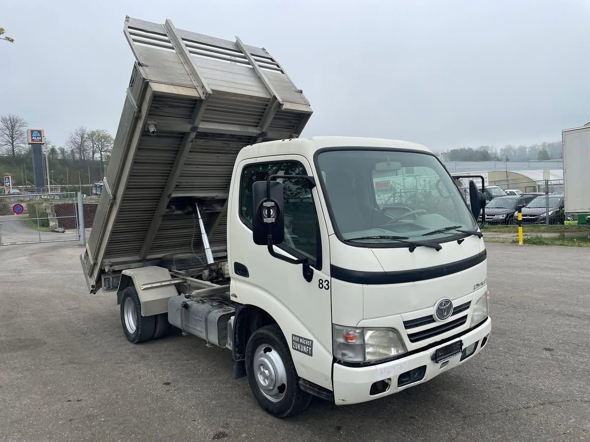 TOYOTA Dyna 100 3.0 D-4D 3Seite kipper