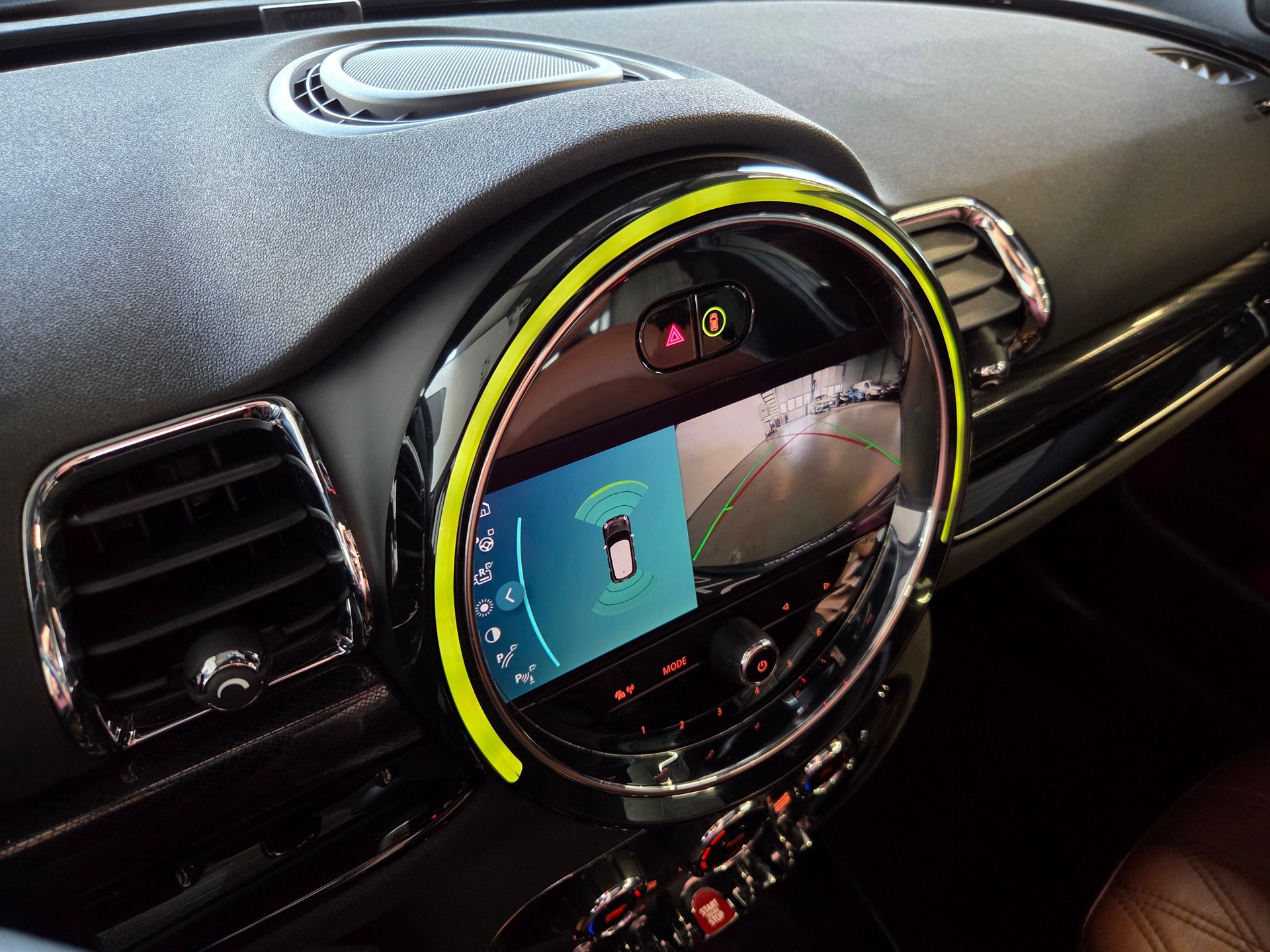 MINI Clubman F54 2.0i John Cooper Works ALL4-image-13