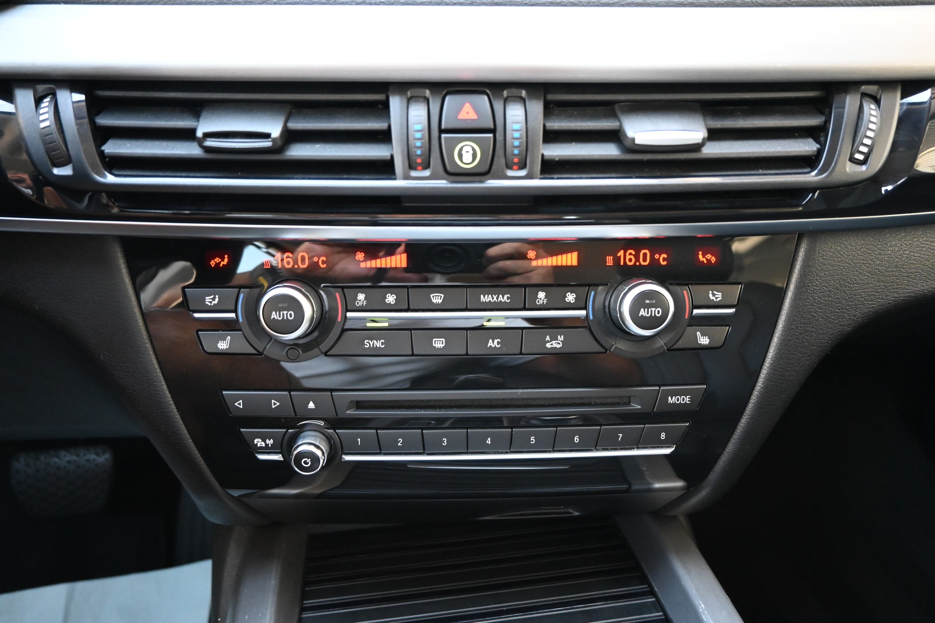 BMW X5 xDrive 40d Steptronic-image-15