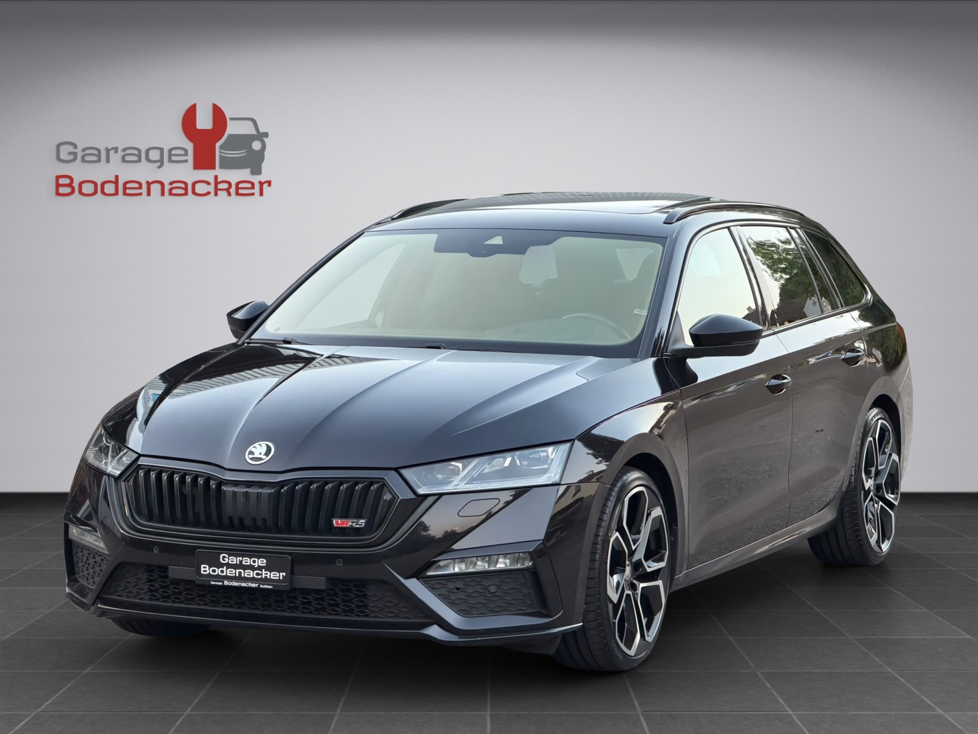 SKODA Octavia Combi 2.0 TDI DSG RS 4x4 * 200PS *-showroom-element-1