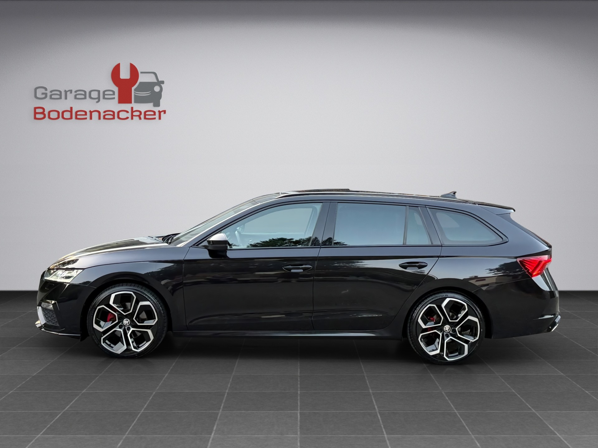SKODA Octavia Combi 2.0 TDI DSG RS 4x4 * 200PS *-showroom-element-2