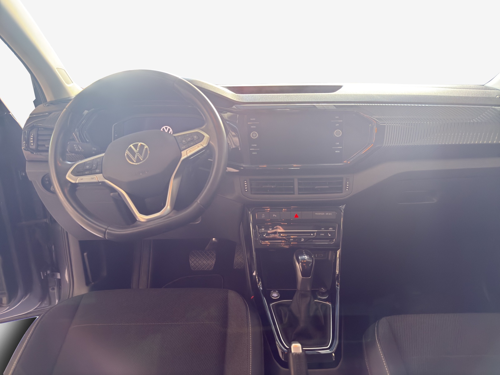 VW T-Cross 1.0 TSI Life Limited DSG-image-8