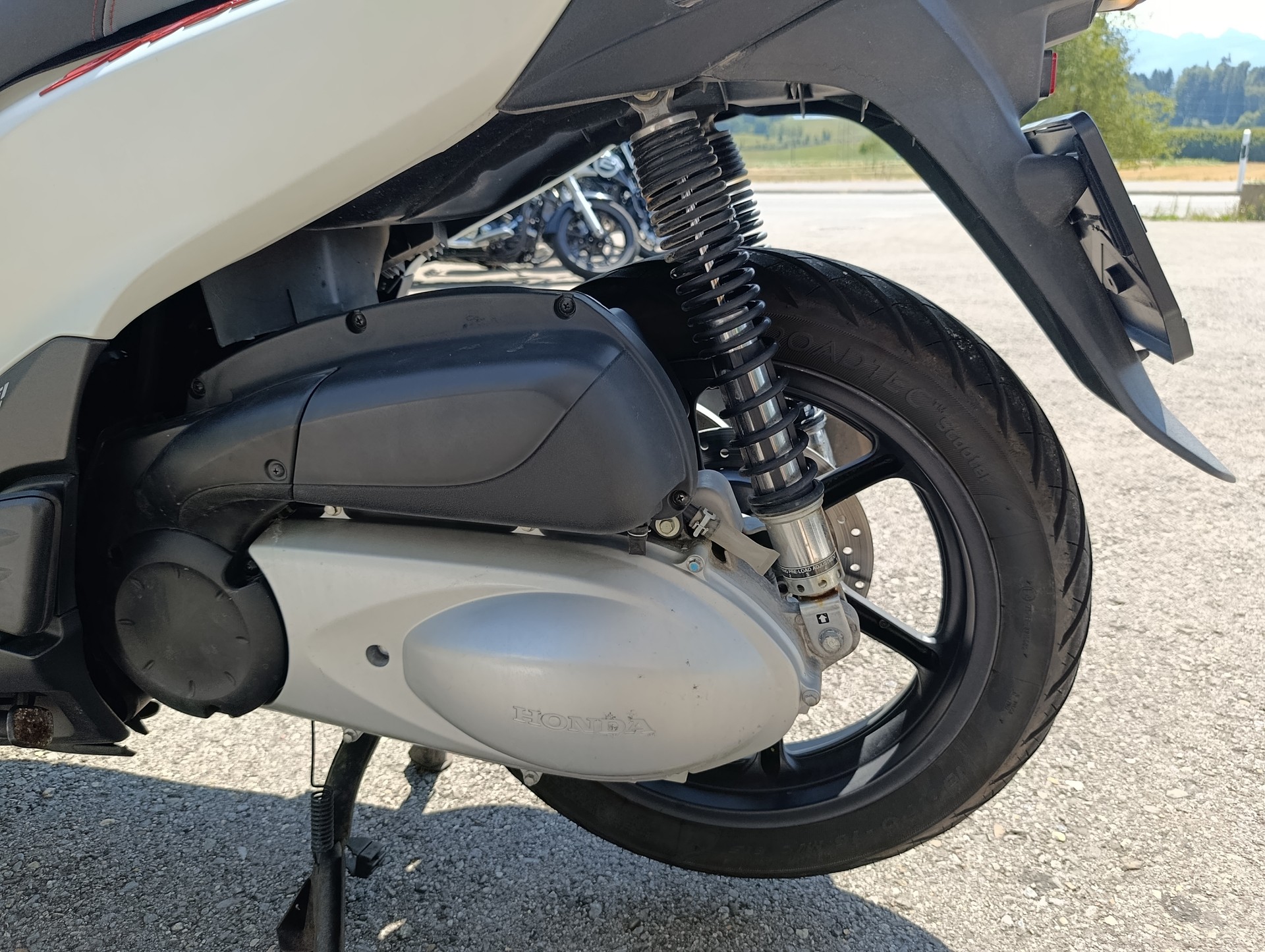 HONDA SH 300 i ABS - Top Zustand-image-3