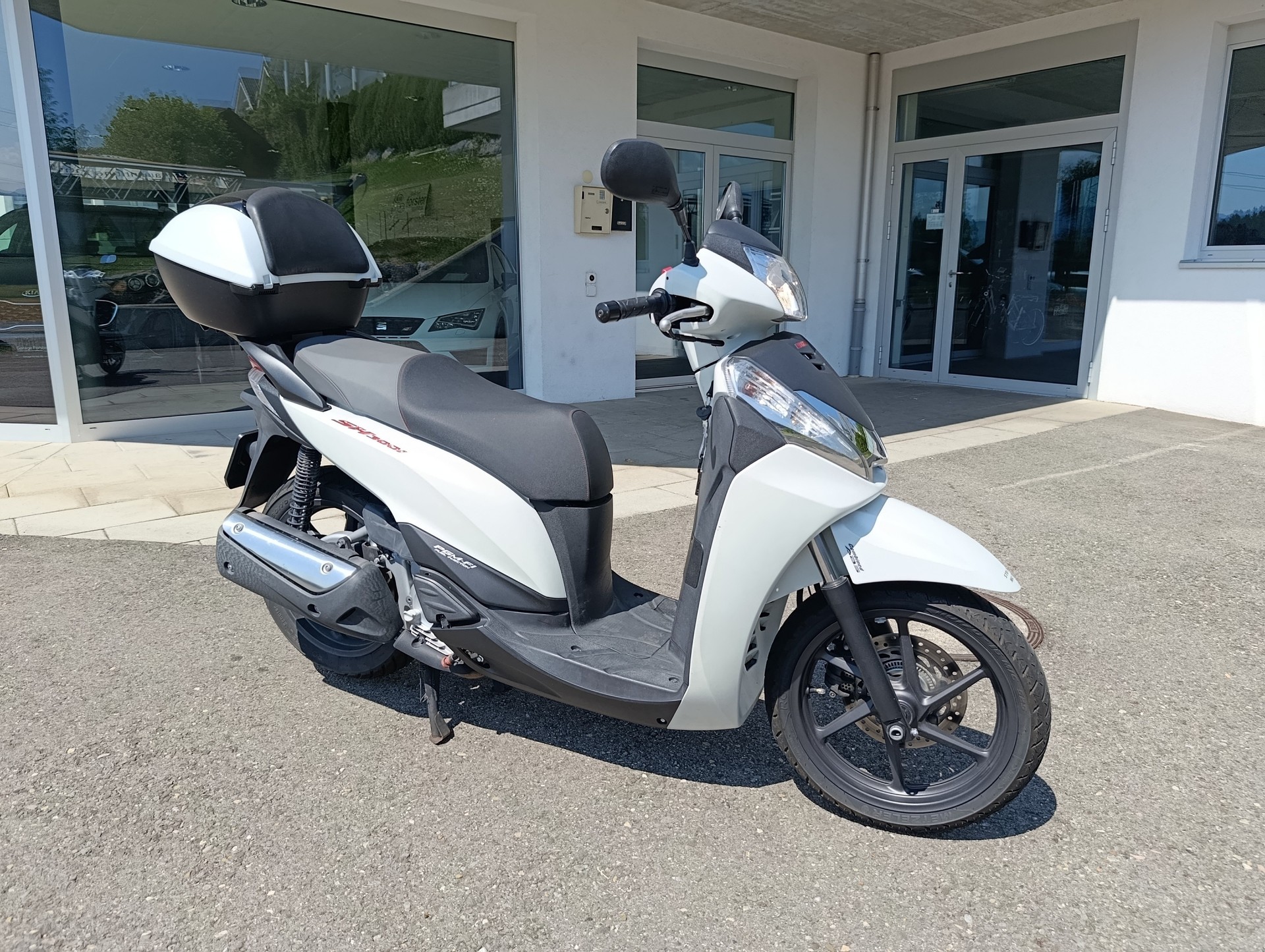 HONDA SH 300 i ABS - Top Zustand-image-0