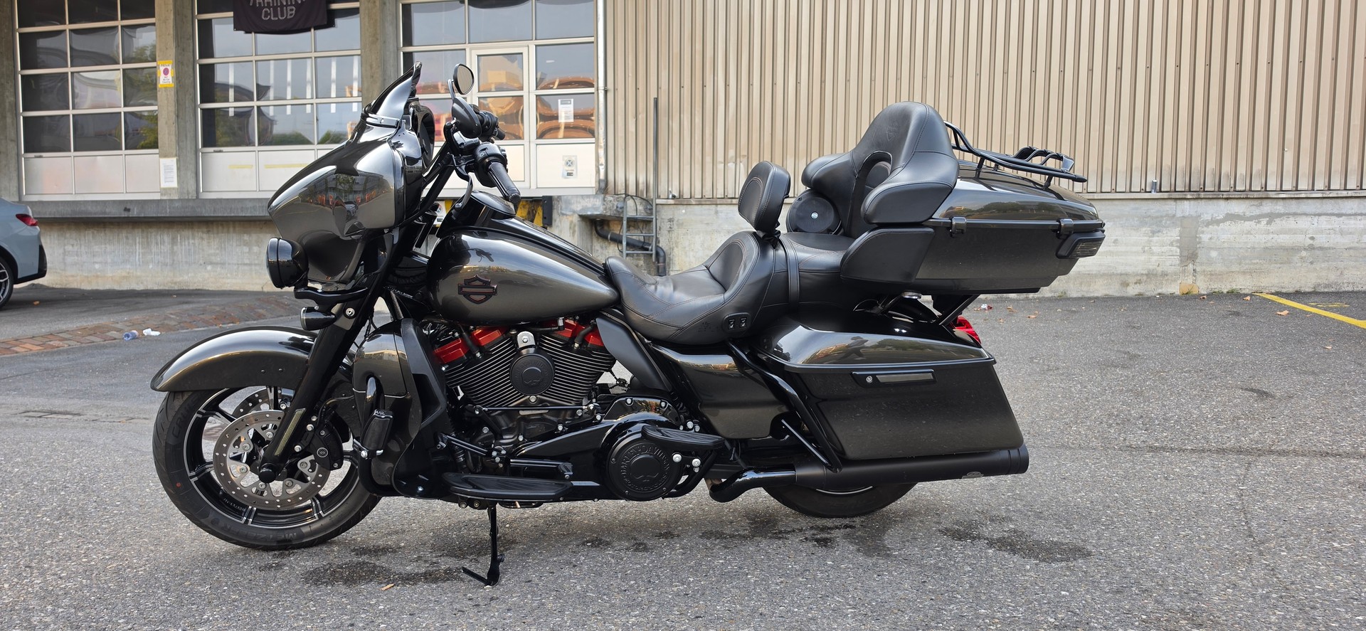 HARLEY-DAVIDSON FLHTKSE Electra Glide Ultra Limited 117 CVO