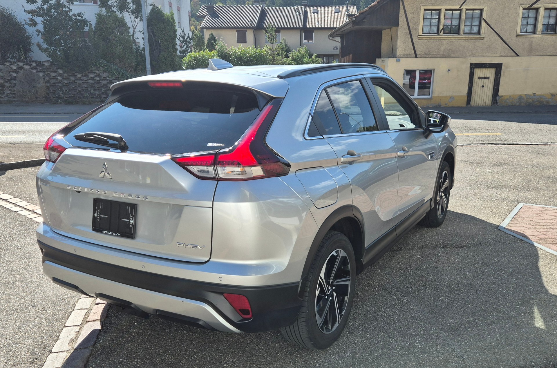 MITSUBISHI Eclip.Cross PHEV Intense-image-10