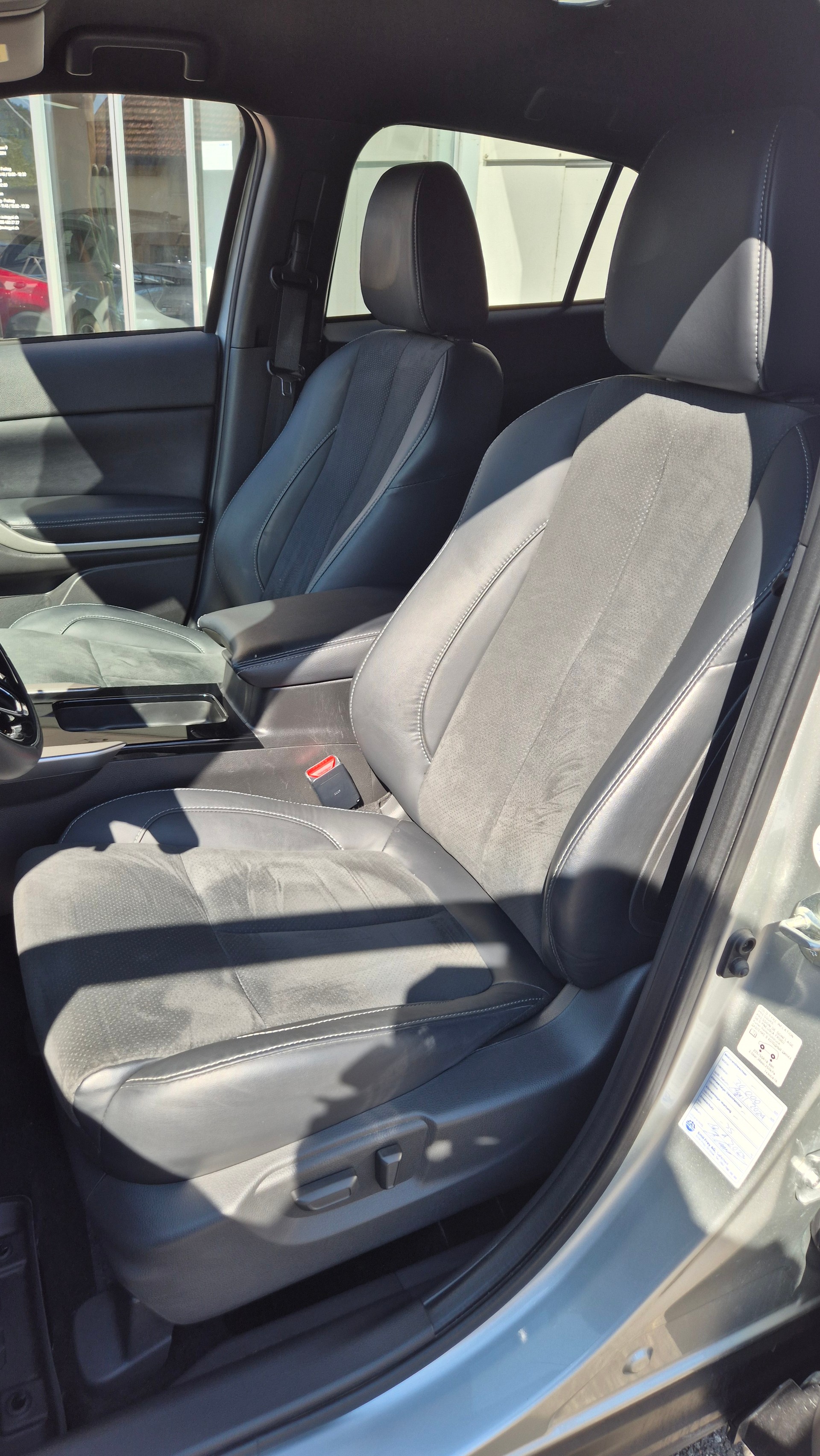 MITSUBISHI Eclip.Cross PHEV Intense-image-4