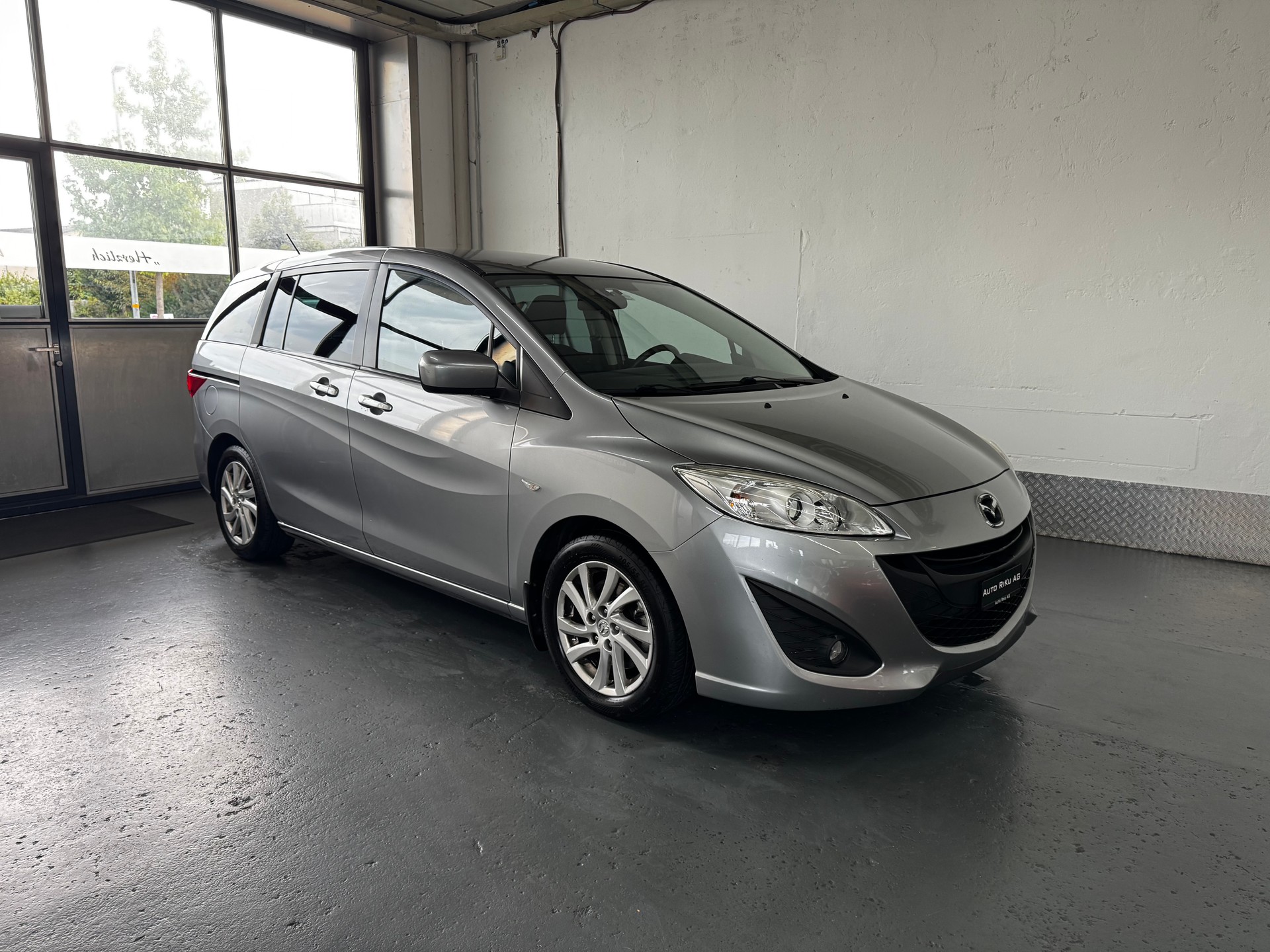 MAZDA 5 2.0 16V Exclusive-showroom-element-1