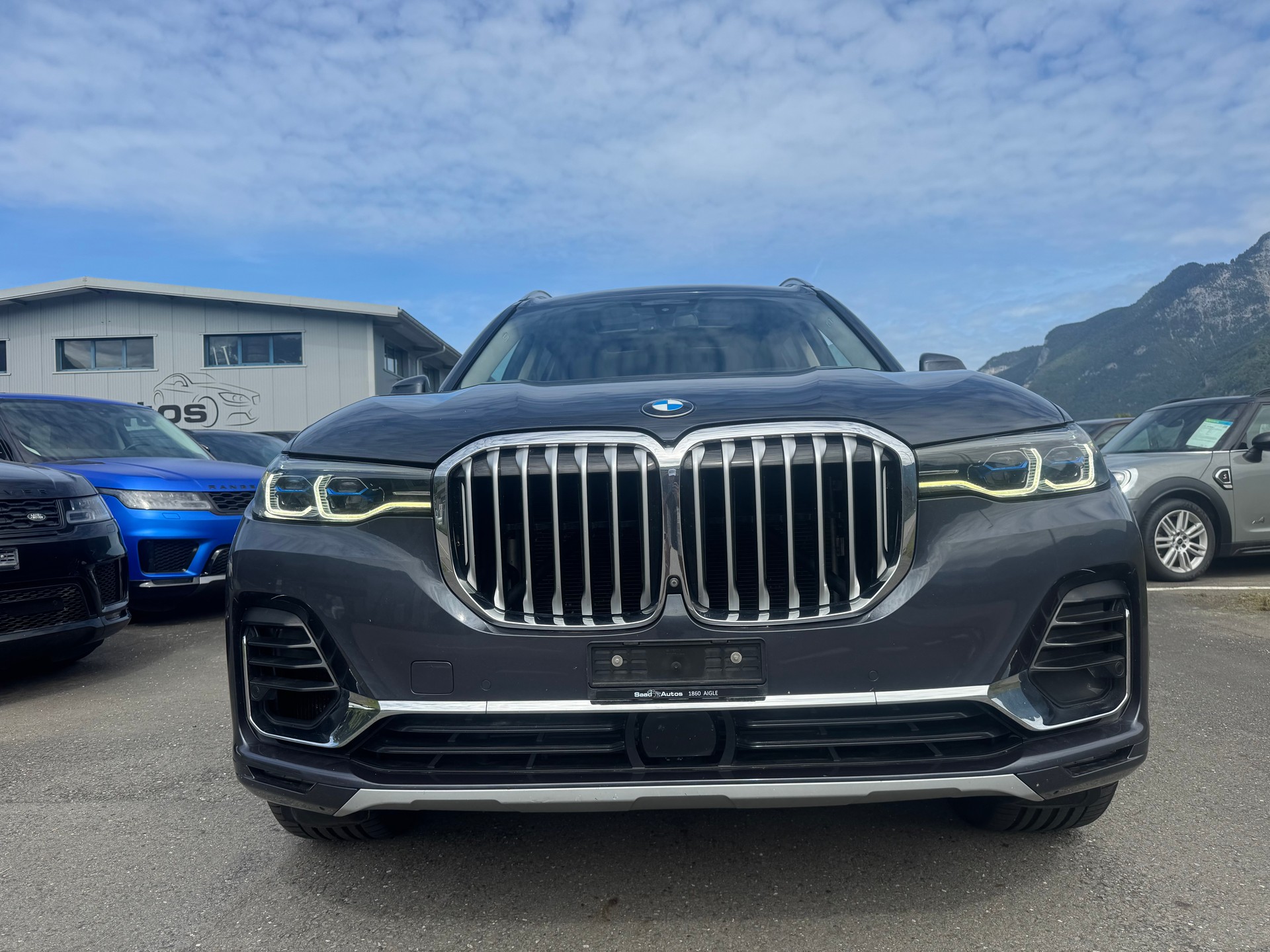 BMW X7 xDrive 48V 40d Steptronic-showroom-element-2