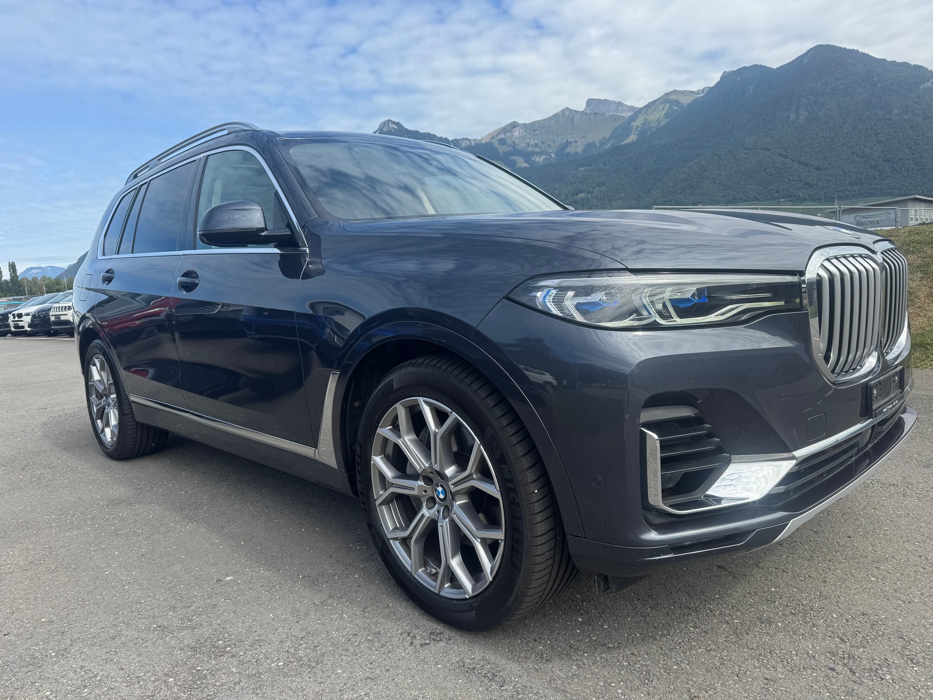 BMW X7 xDrive 48V 40d Steptronic-showroom-element-3