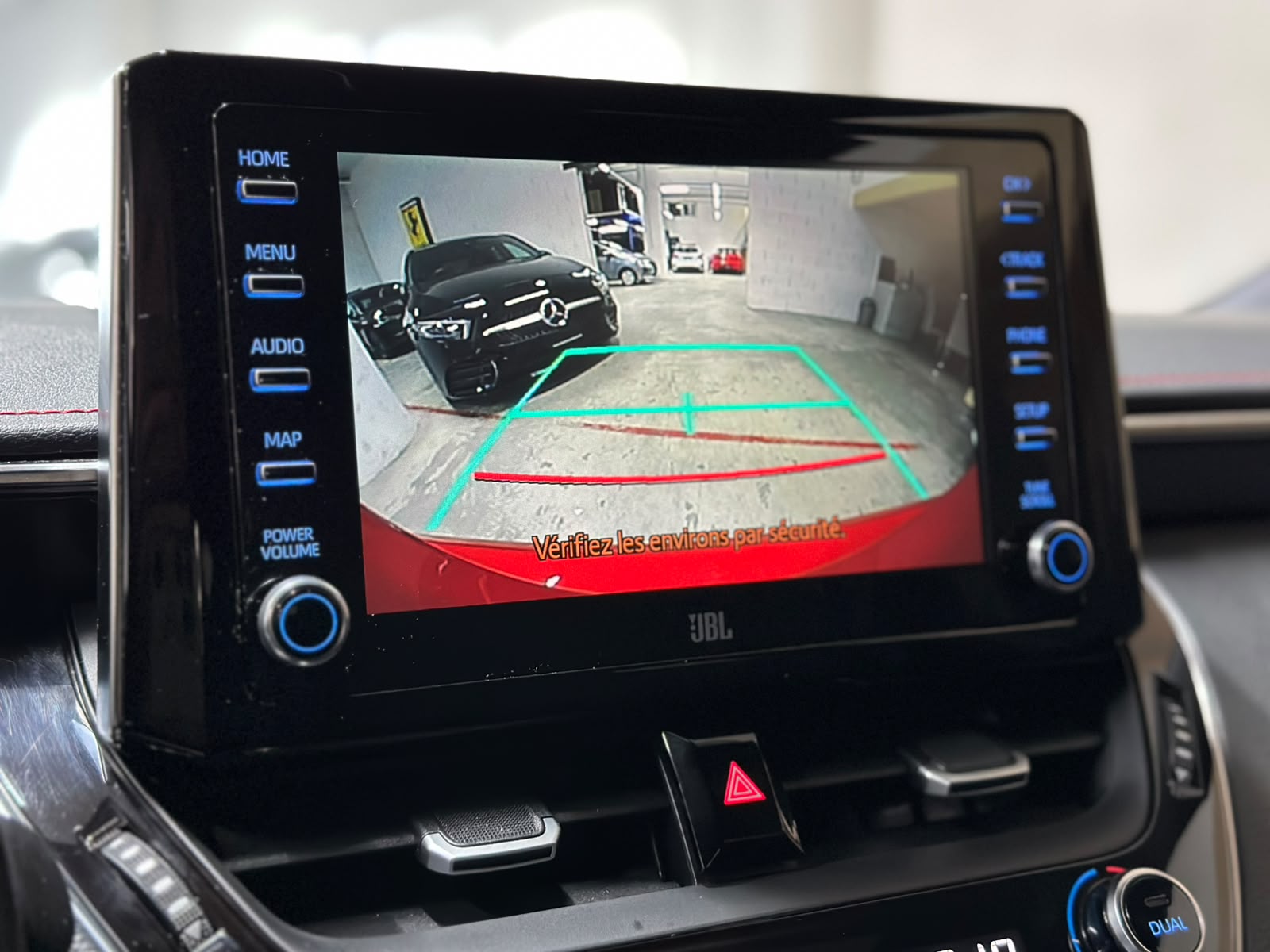 TOYOTA Corolla 2.0 HSD Style e-CVT-image-14