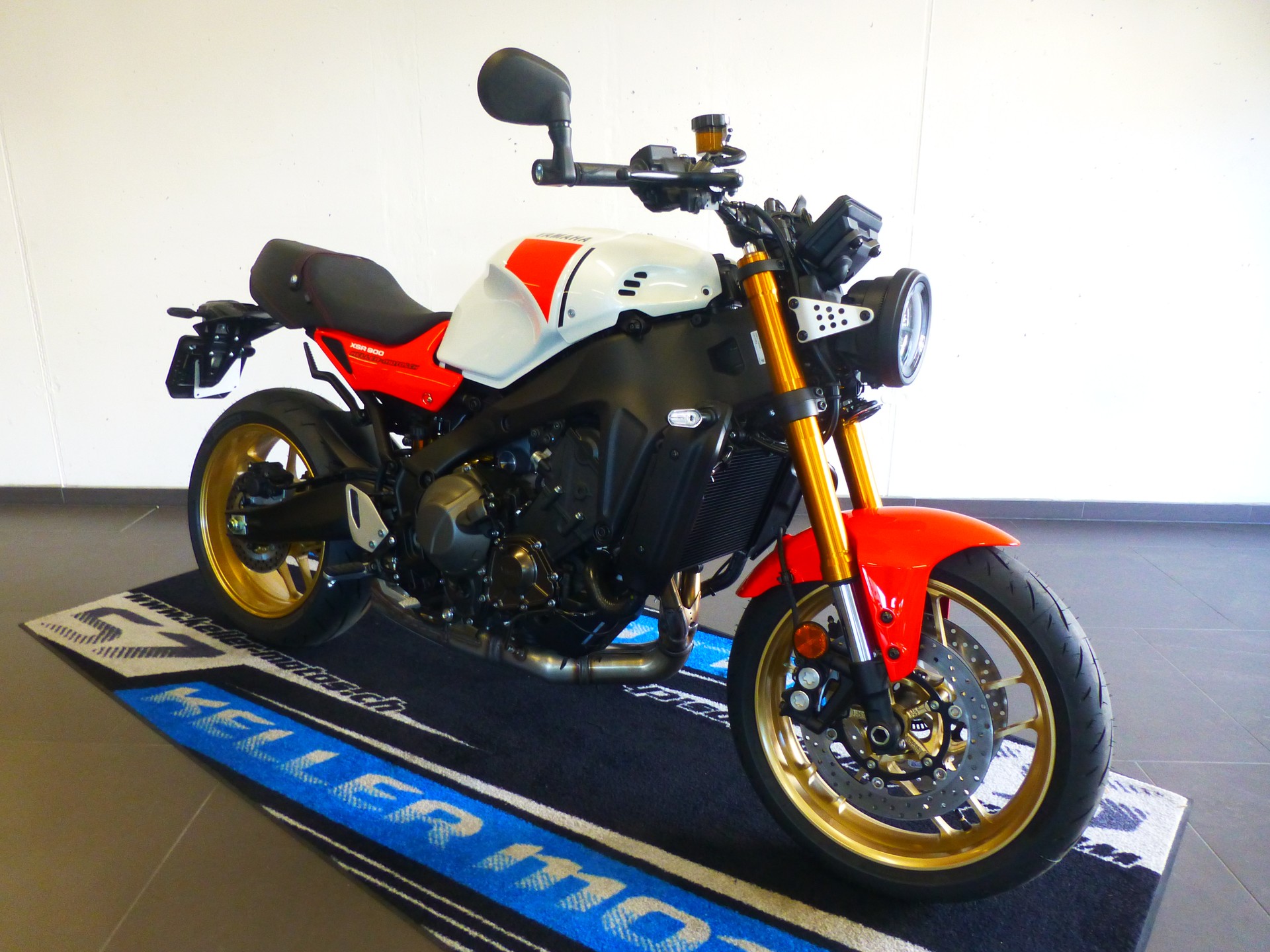 YAMAHA XSR 900-image-9