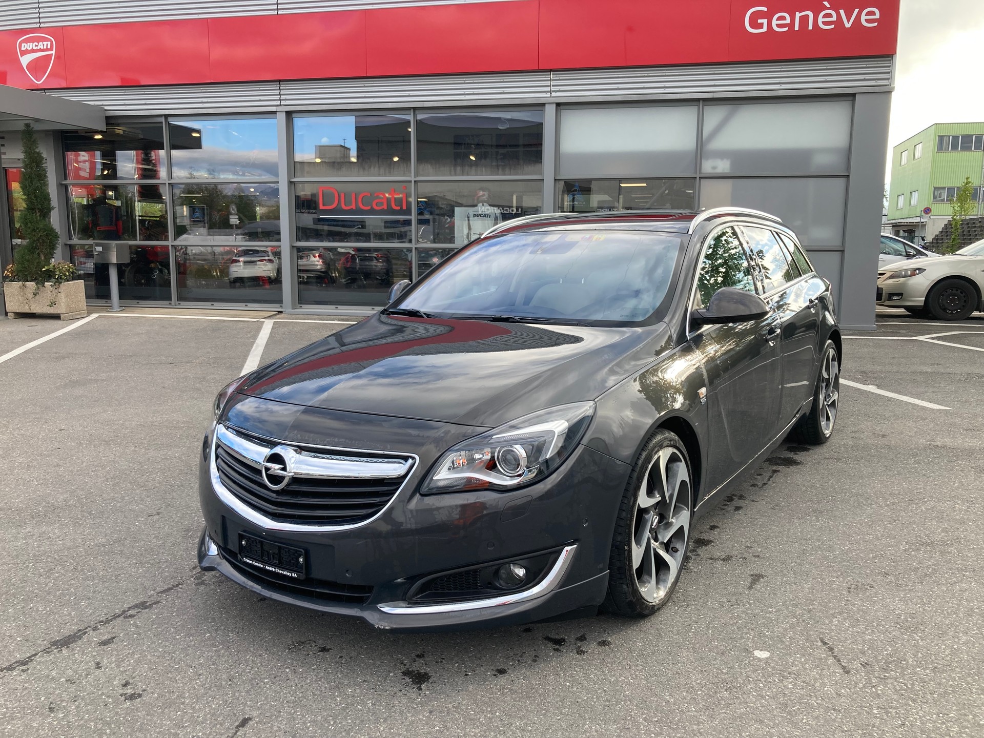 OPEL Insignia Sports Tourer 2.0 Turbo Cosmo Automatic