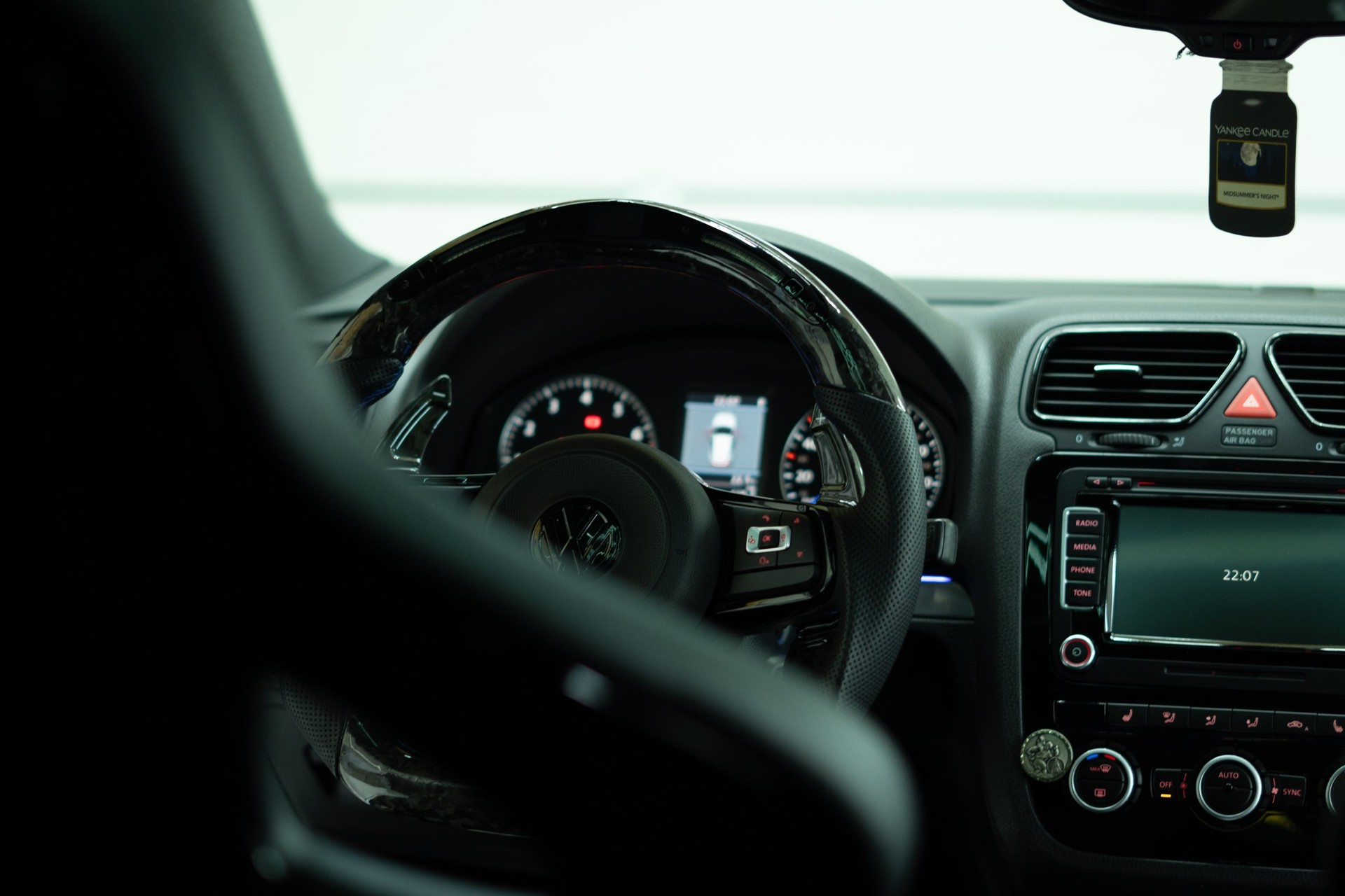 VW Scirocco 2.0 TSI R DSG-image-10