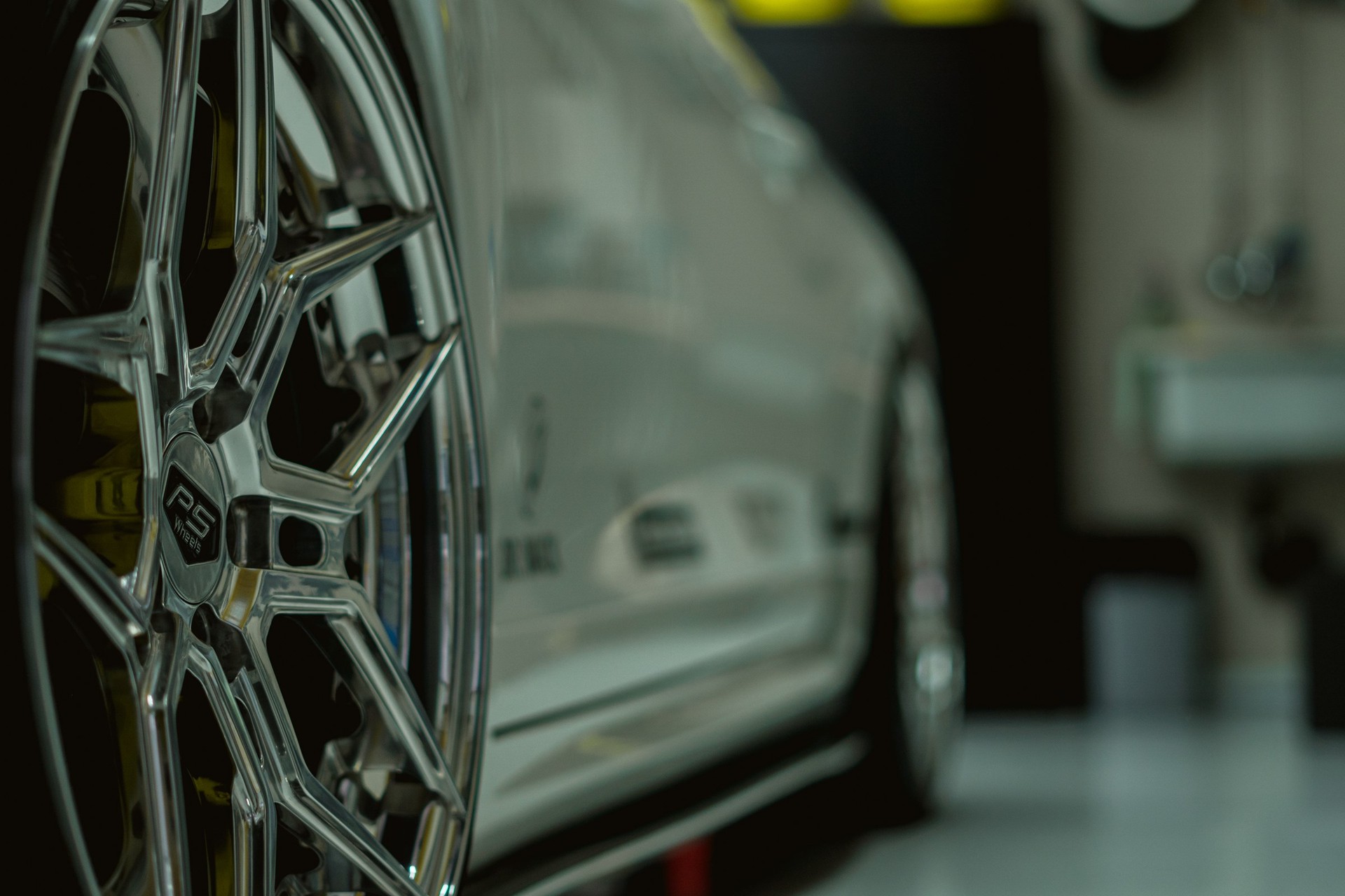 VW Scirocco 2.0 TSI R DSG-image-6