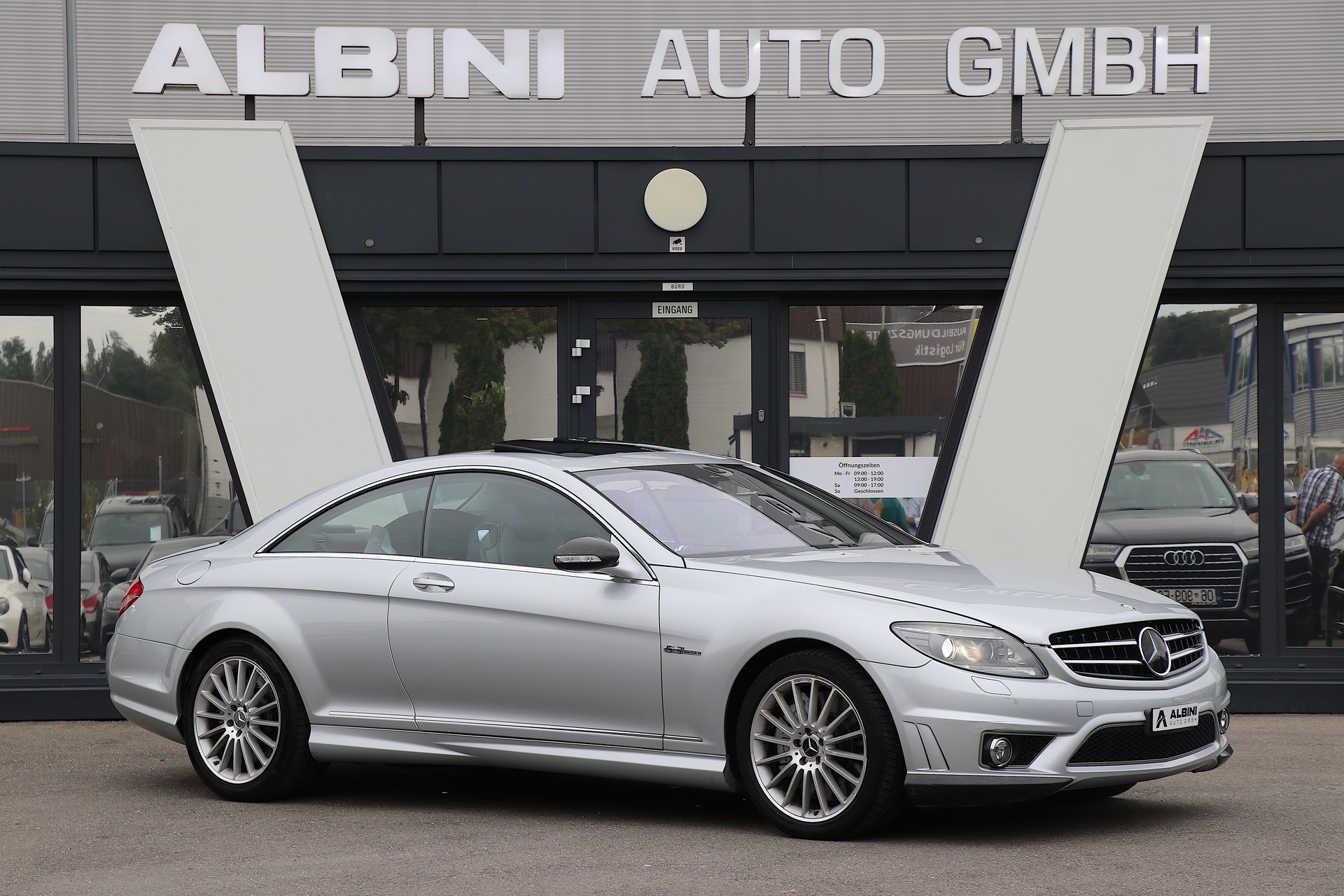 MERCEDES-BENZ CL 63 AMG 7G-Tronic-showroom-element-1