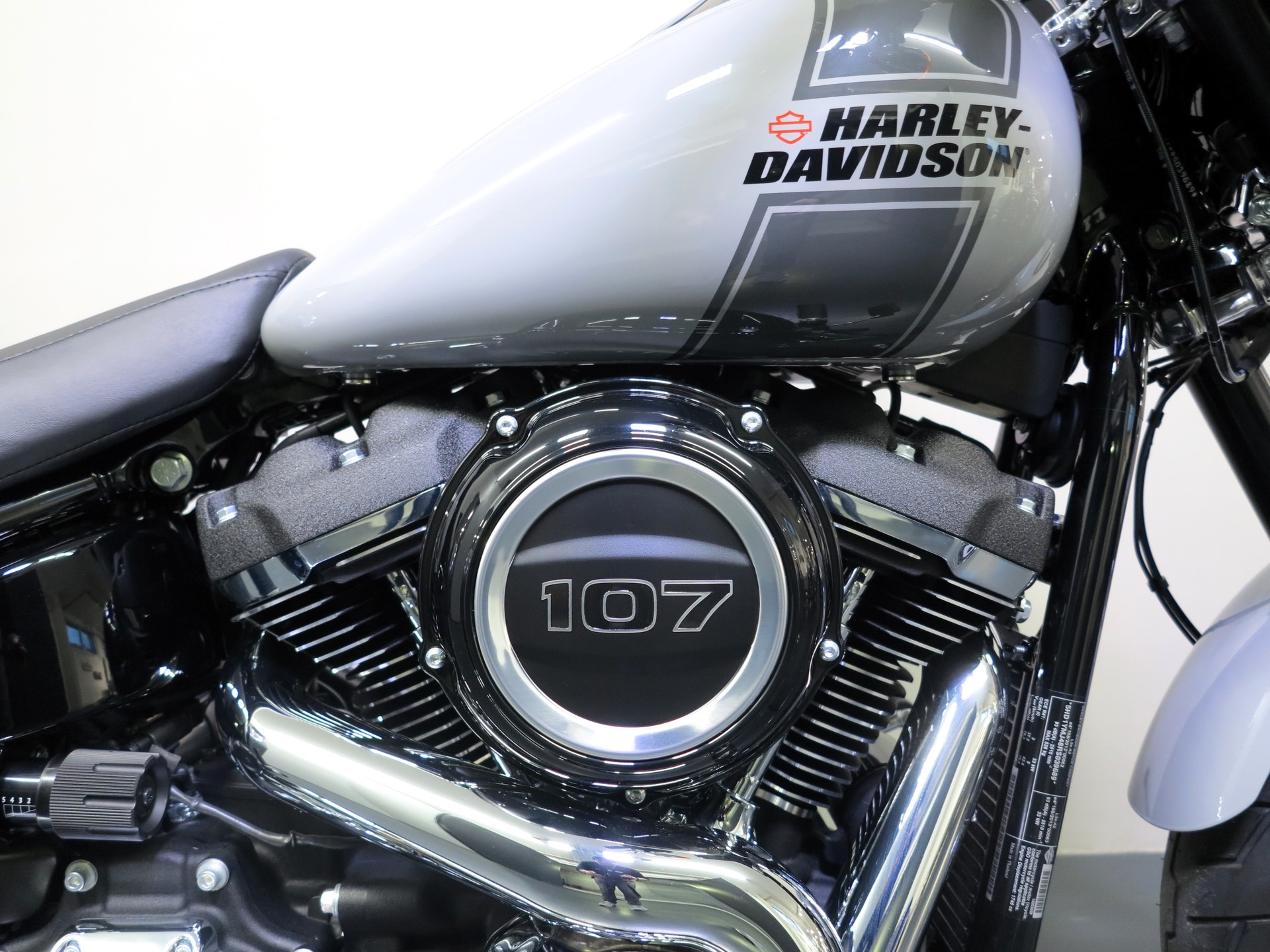 HARLEY-DAVIDSON FLSB Sport Glide 107-image-5