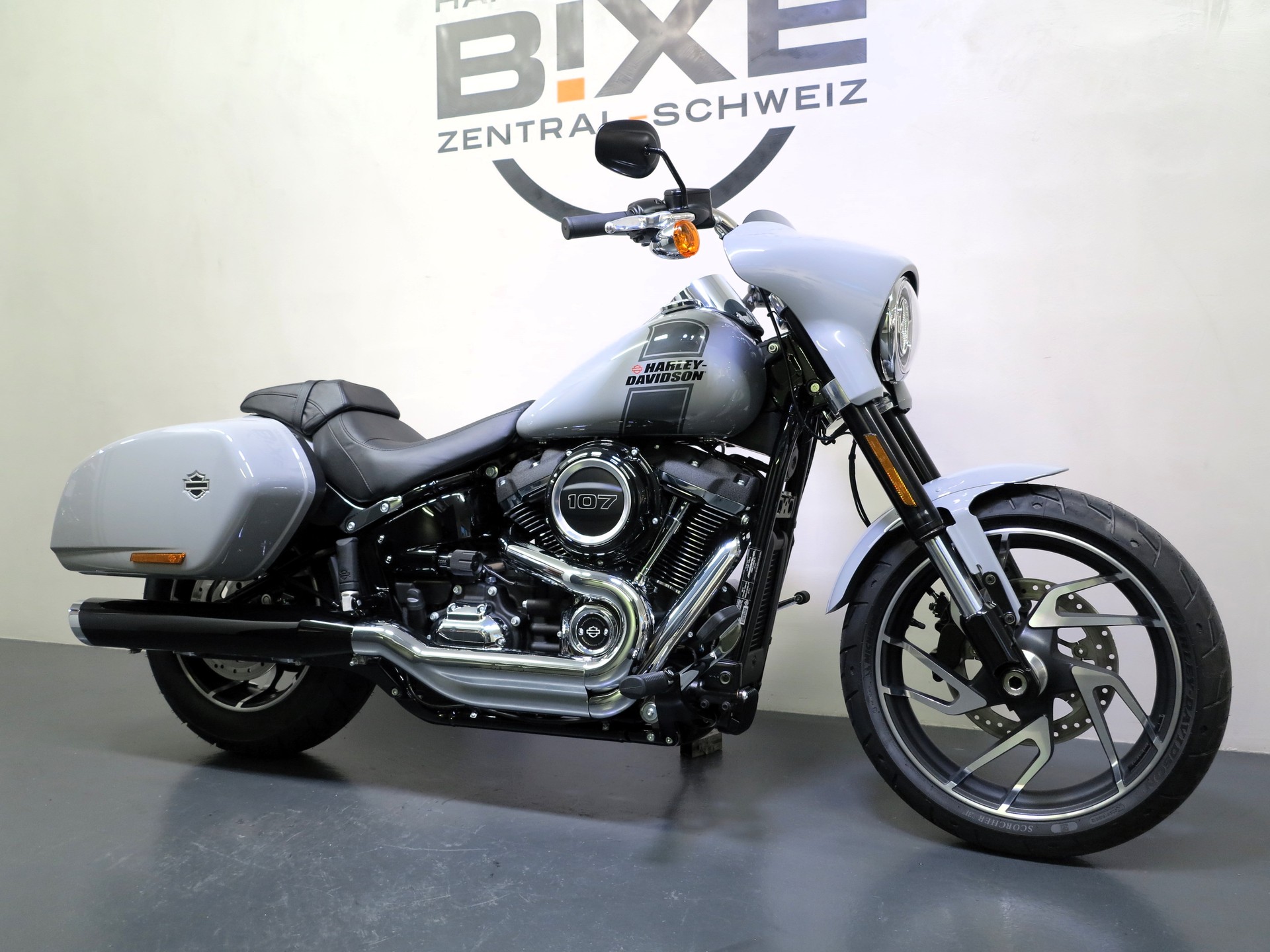 HARLEY-DAVIDSON FLSB Sport Glide 107-image-7
