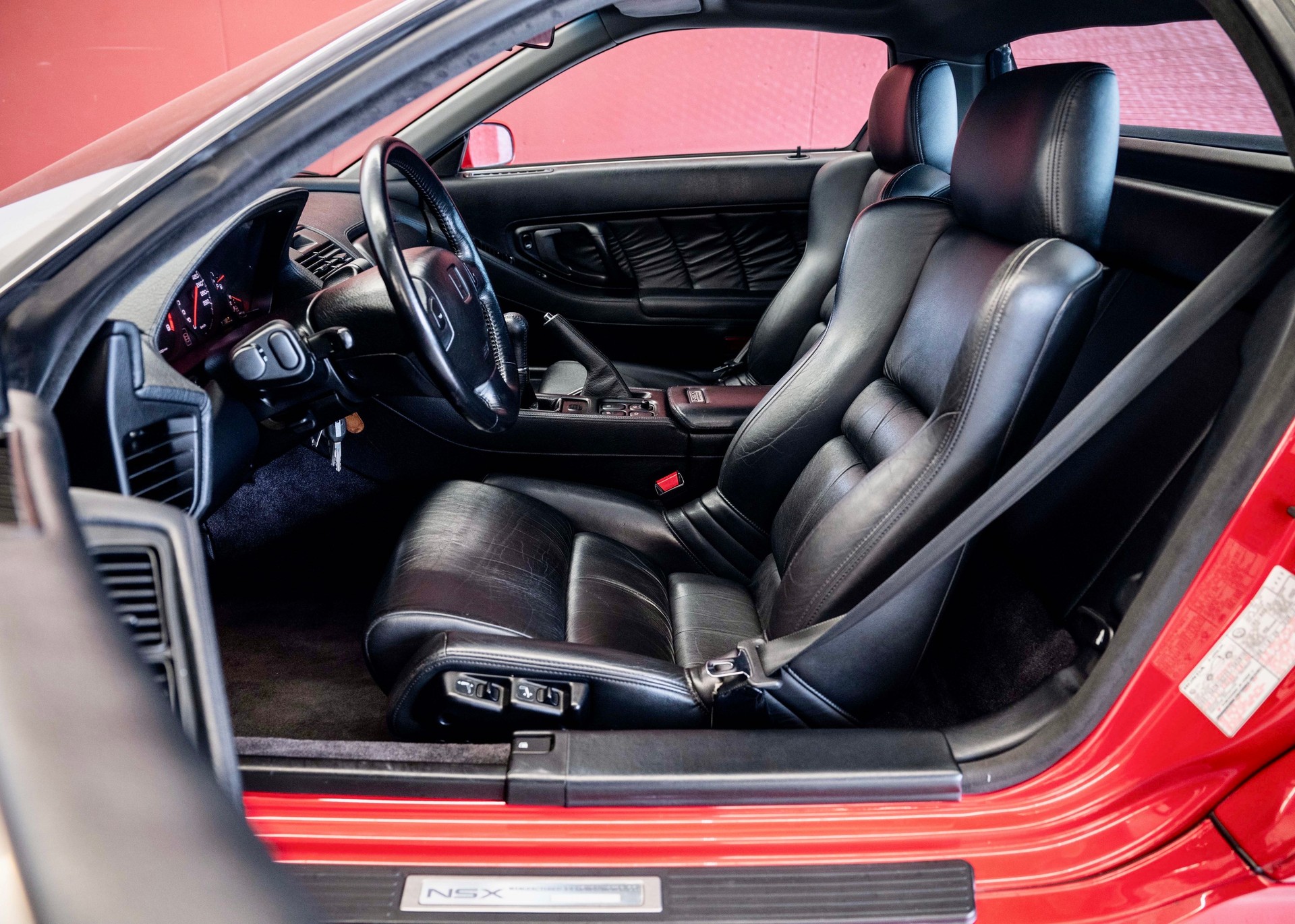 HONDA NSX 3.0i-24 V6 (Swiss car, 1st paint, mint condition, 100% original)-image-20