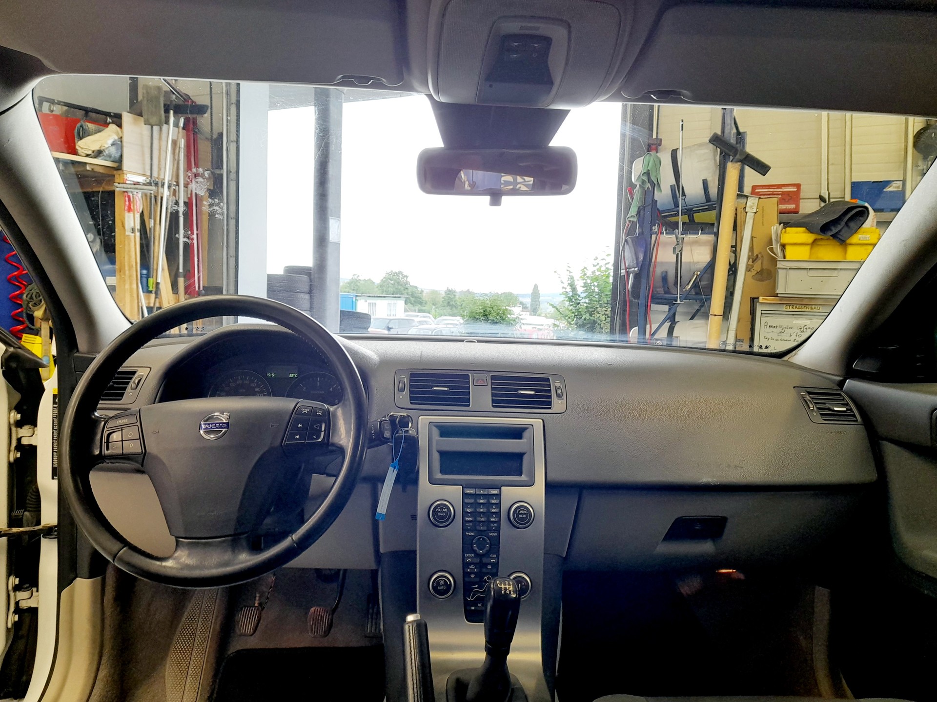 VOLVO V50 2.0D-image-7