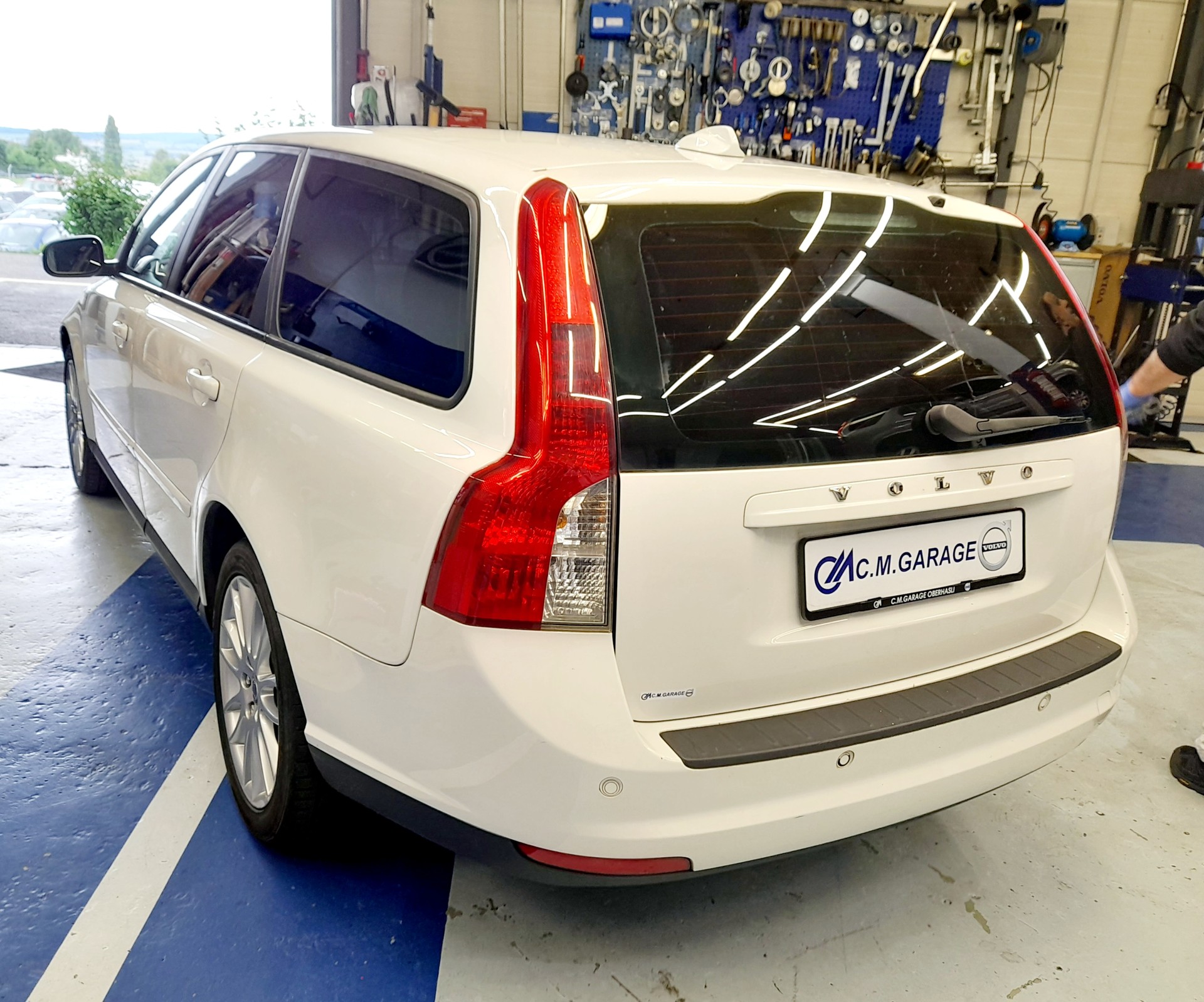 VOLVO V50 2.0D-image-3