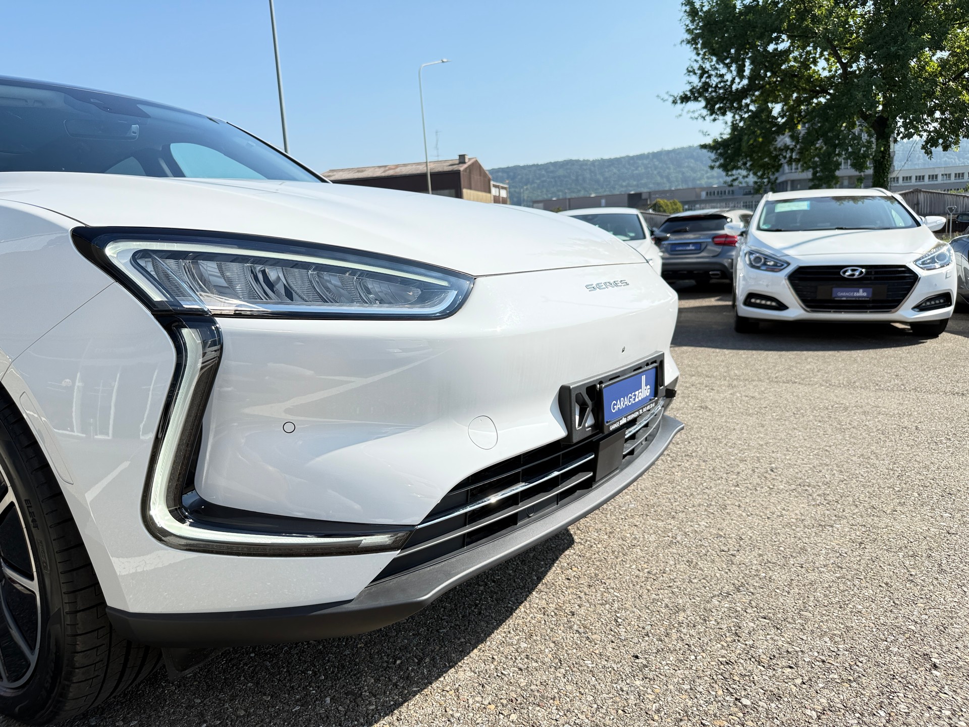 SERES 5 RWD Garage Zöllig - Finanzierung 0% Zins möglich-image-24