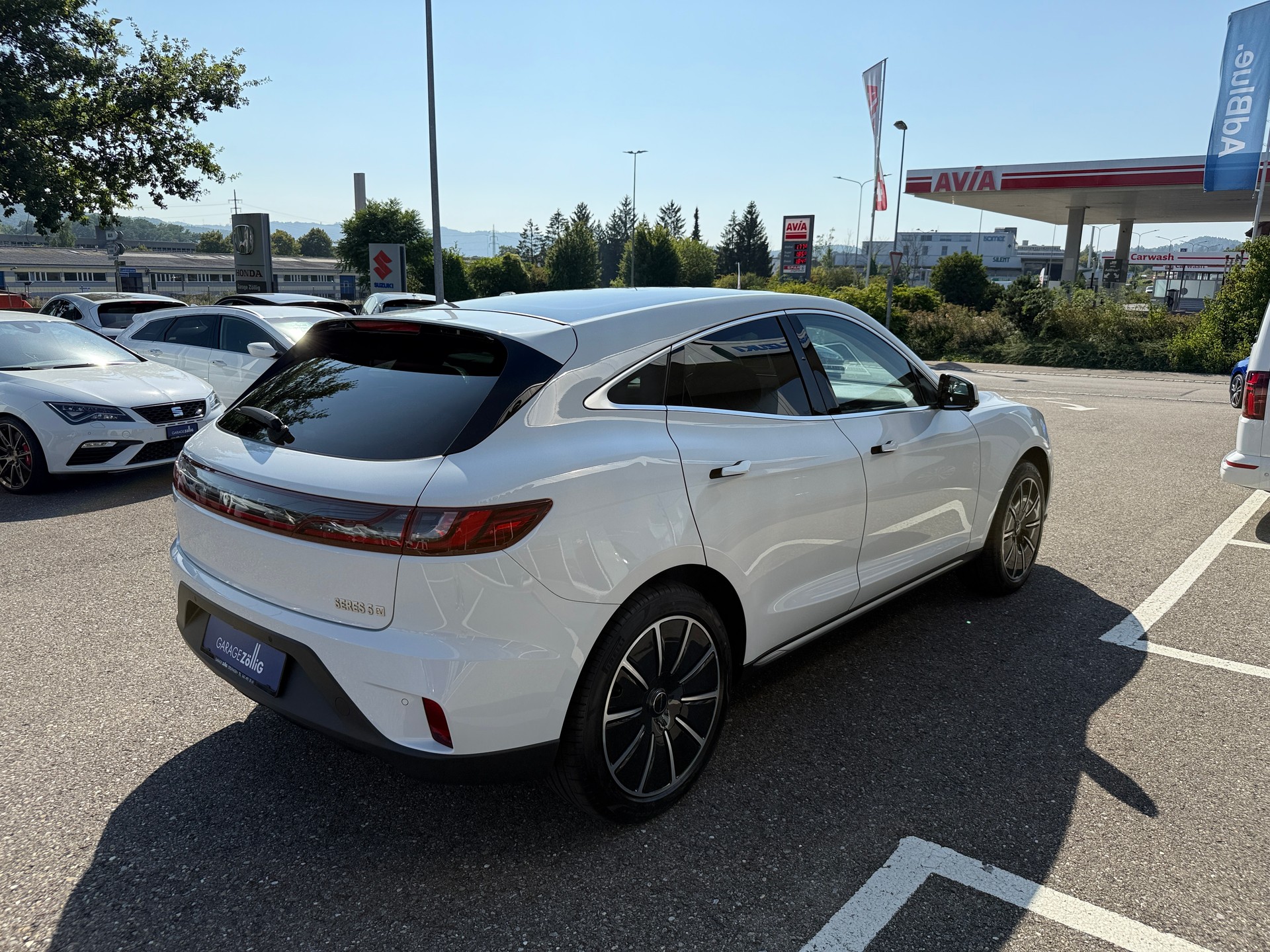 SERES 5 RWD Garage Zöllig - Finanzierung 0% Zins möglich-image-6