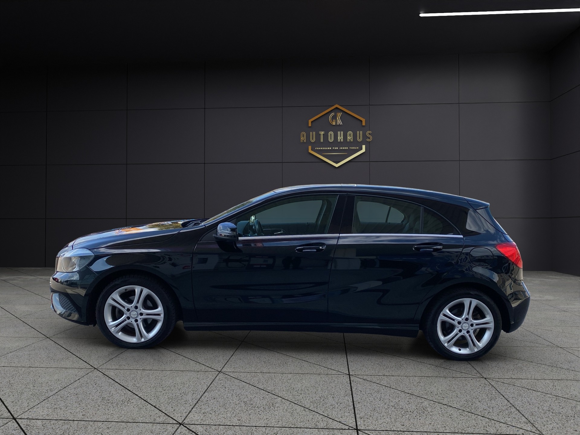MERCEDES-BENZ A 180 CDI BlueEfficiency Edition Style-image-1