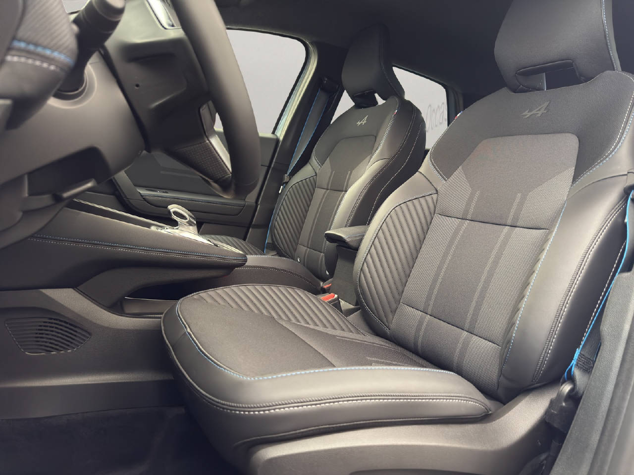 RENAULT Captur 1.6 E-Tech esprit Alpine-image-8