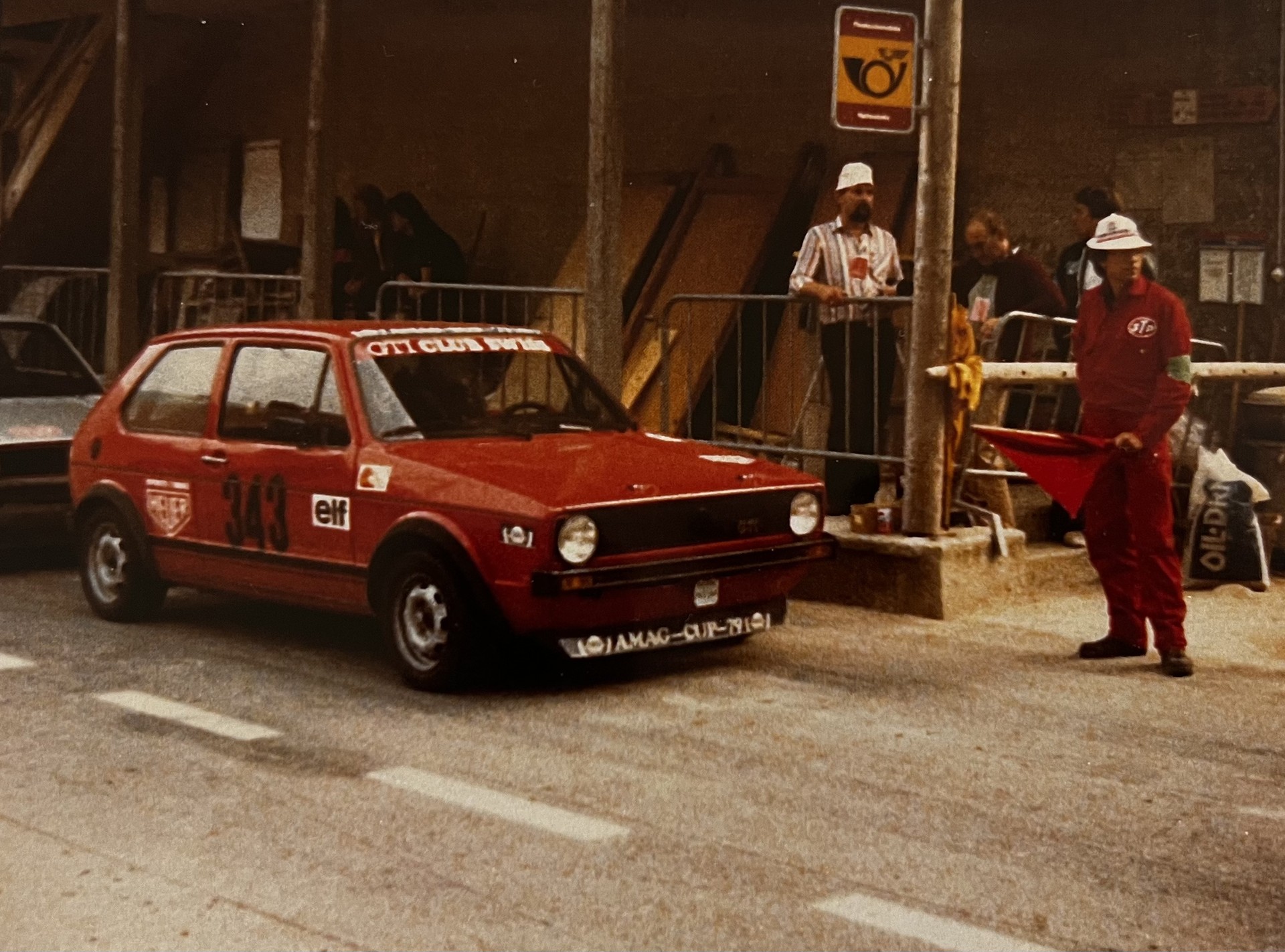VW Golf GTI 1-image-12