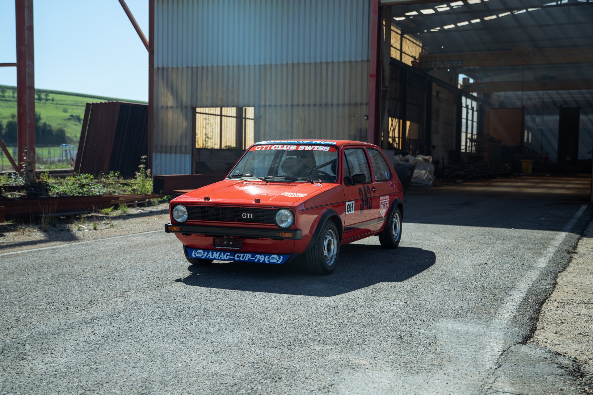 VW Golf GTI 1-image-1