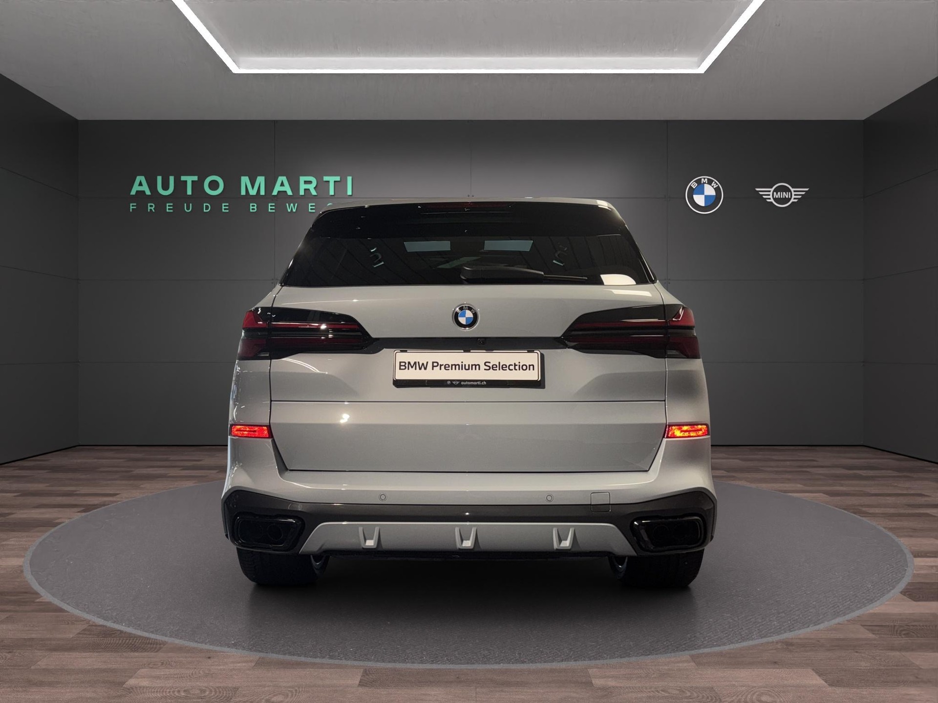 BMW X5 40i xDrive M Sport-showroom-element-2