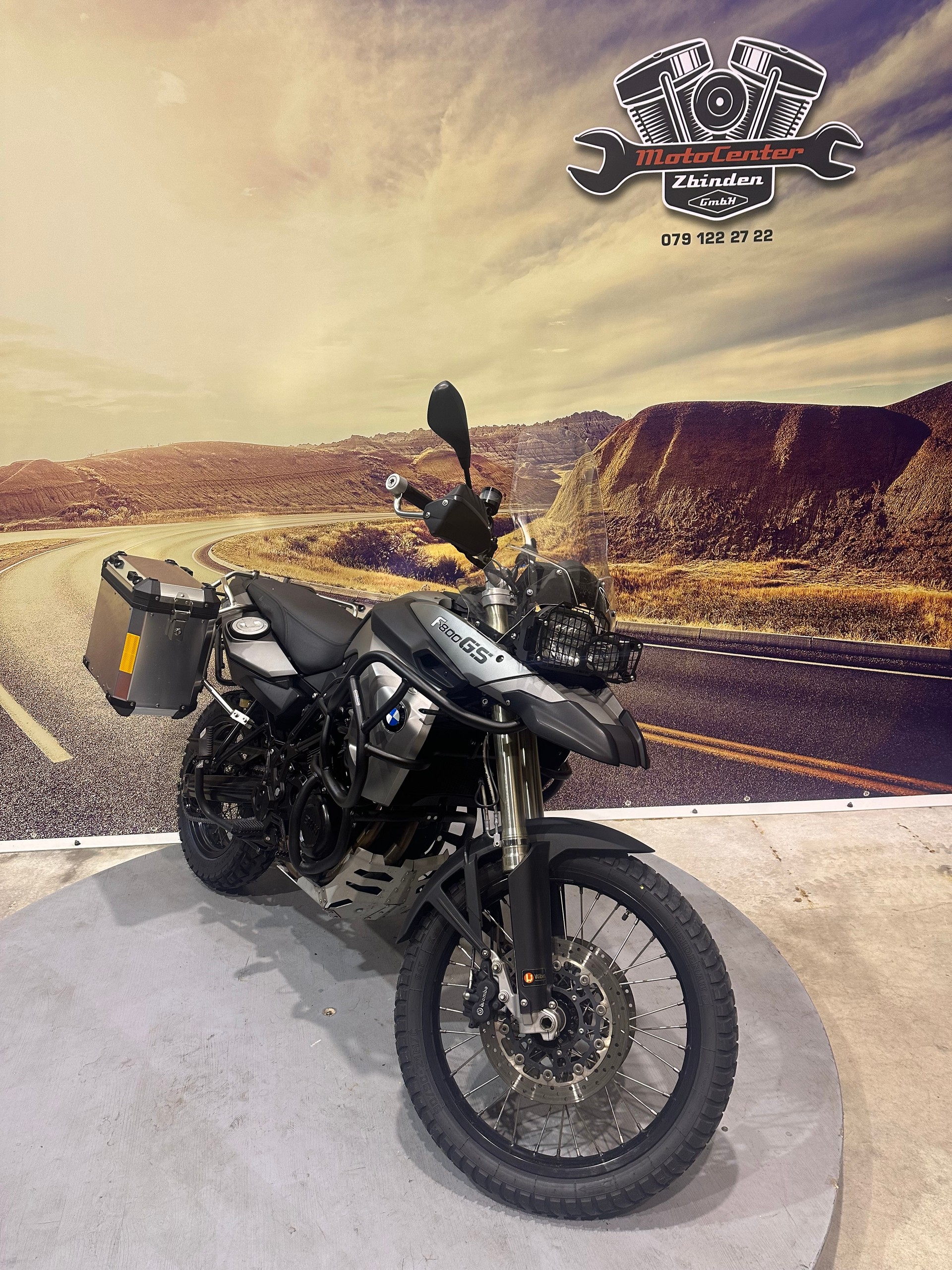 BMW F 800 GS-image-1