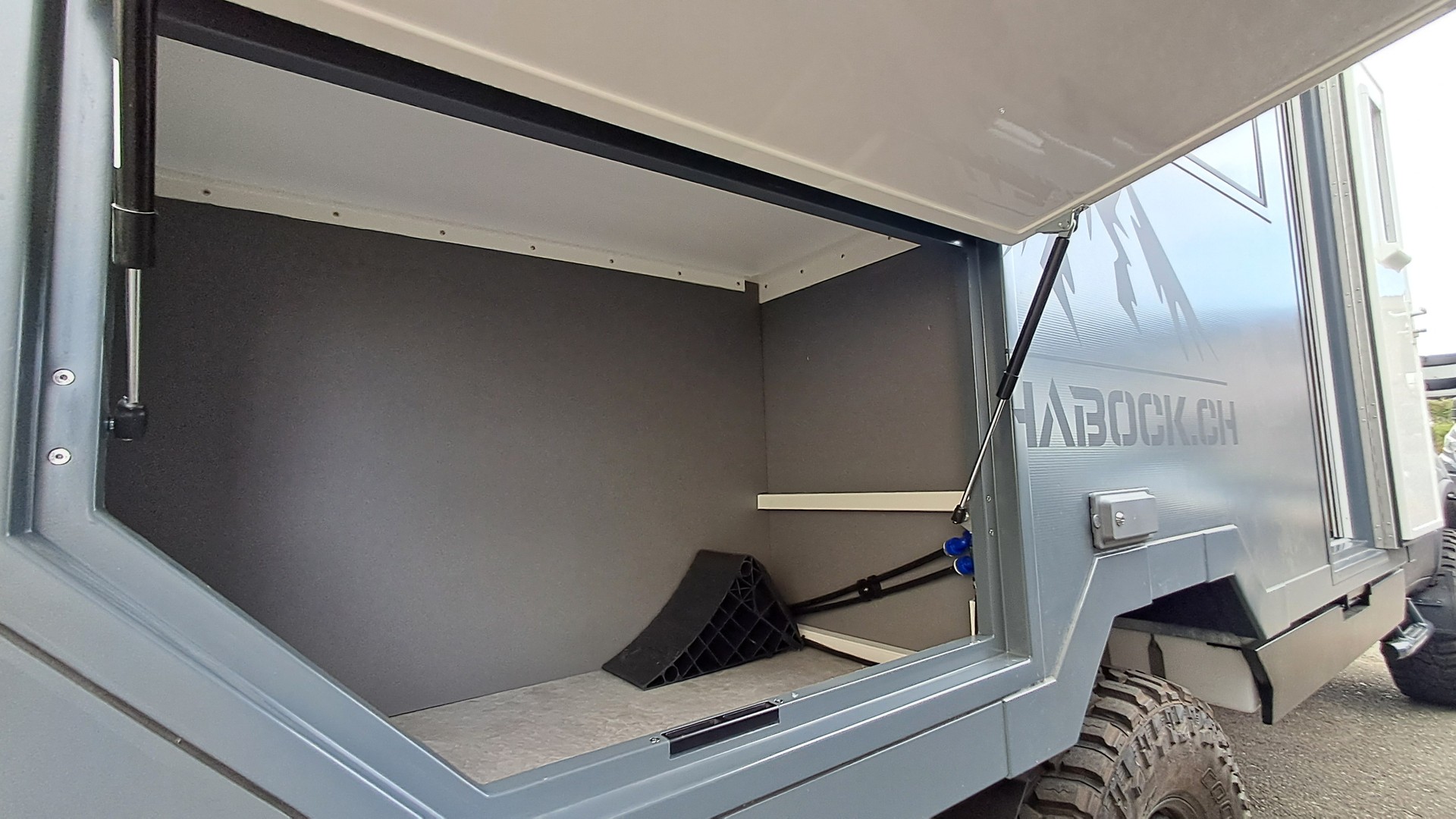 IVECO Daily 4x4 Fernreisefahrzeug-showroom-element-3