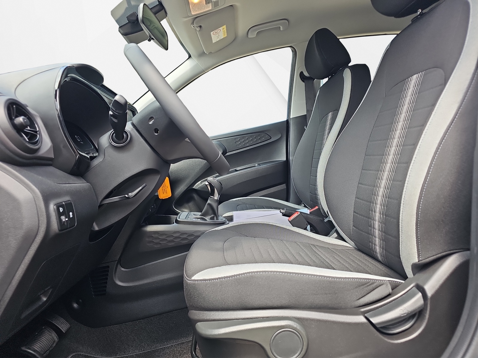 HYUNDAI i10 1.0 Origo-image-9