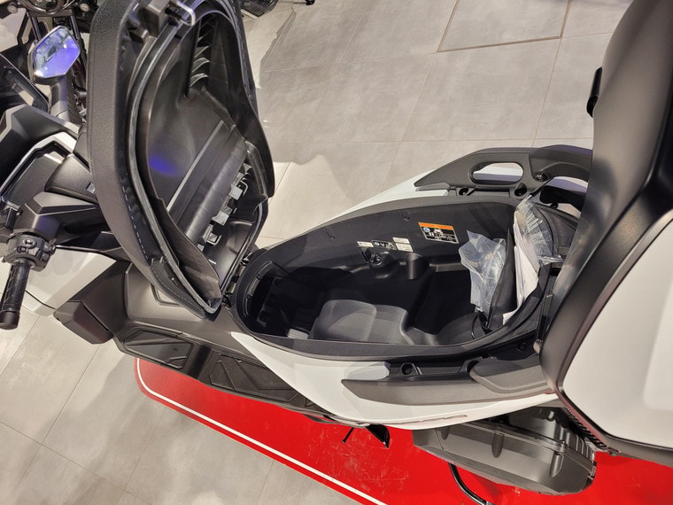 HONDA Nss 125 Forza TopBox-image-5