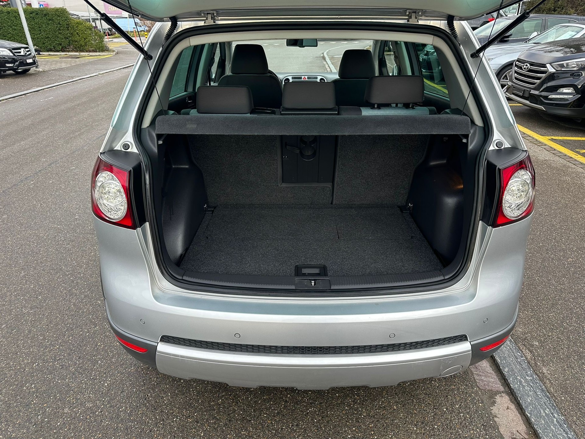 VW Golf Plus Scott 1.4 TSI Sportline-image-12
