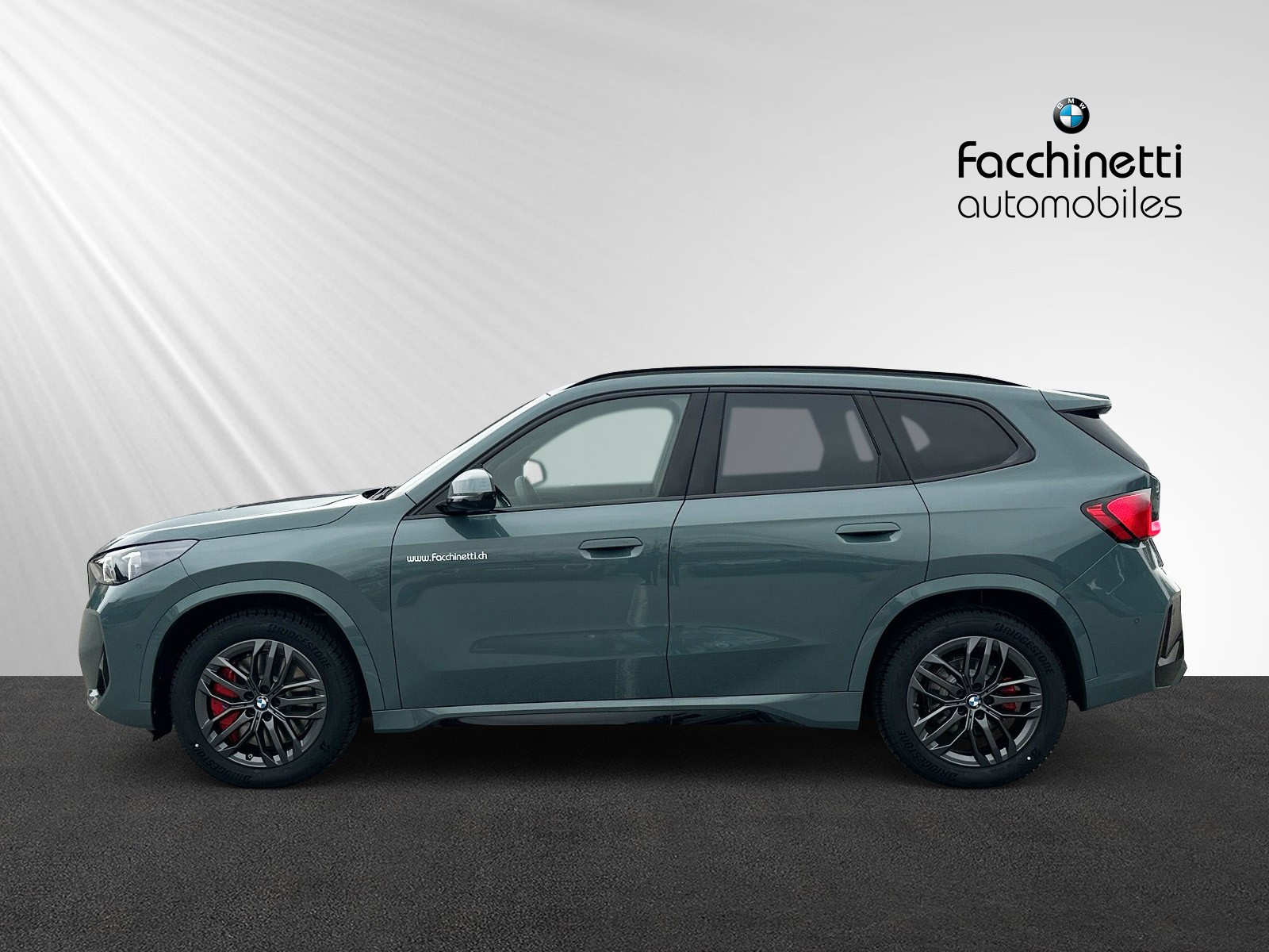 BMW X1 xDrive 23i 48V M Sport Pro-showroom-element-1