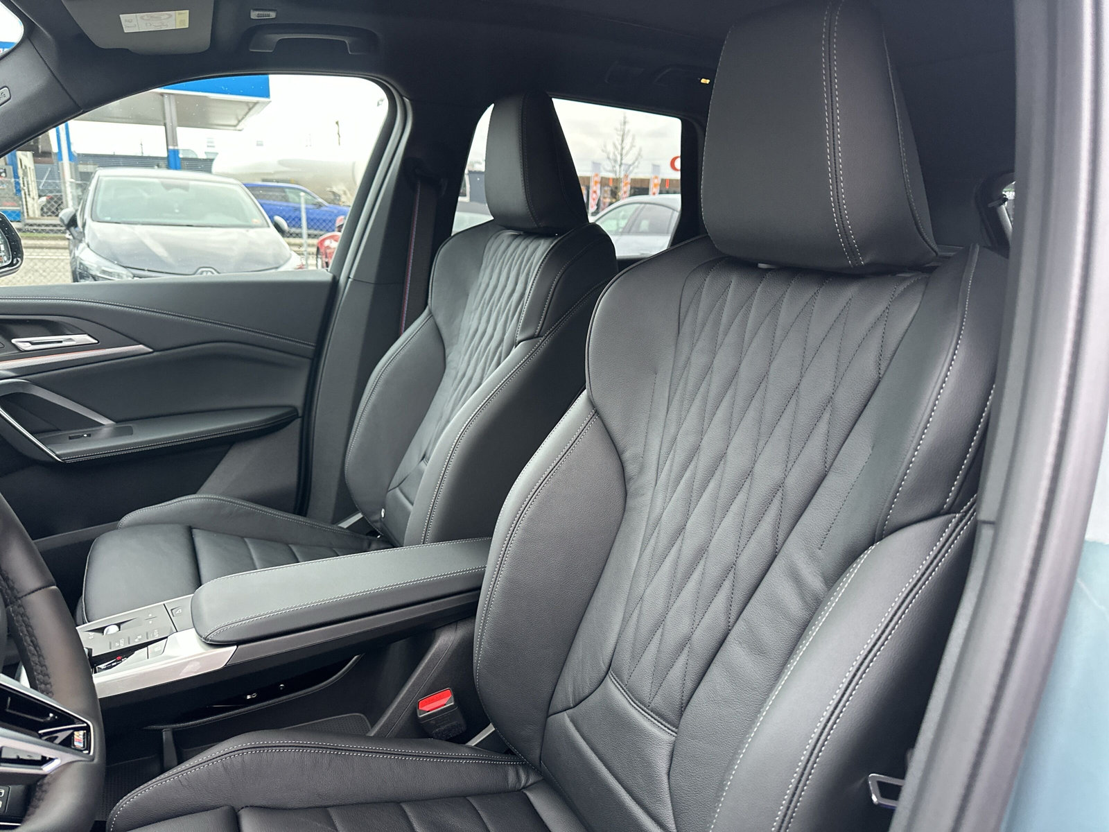 BMW X1 xDrive 23i 48V M Sport Pro-image-8