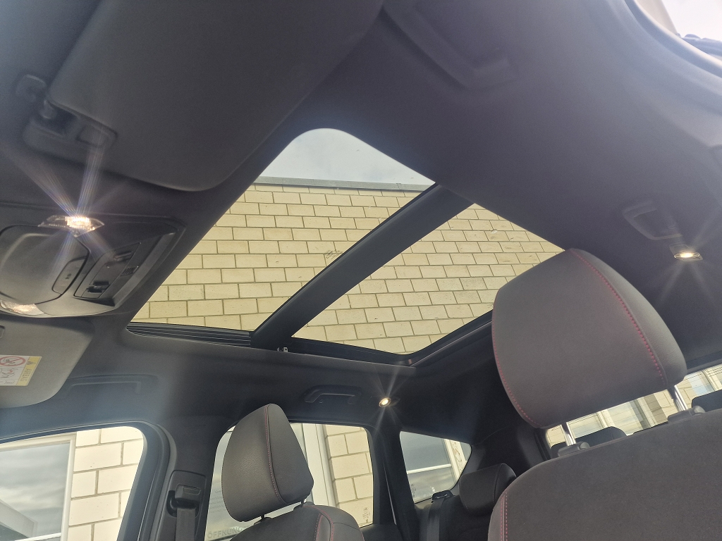 FORD Kuga 2.0 TDCi 180 ST-Line FPS-image-8