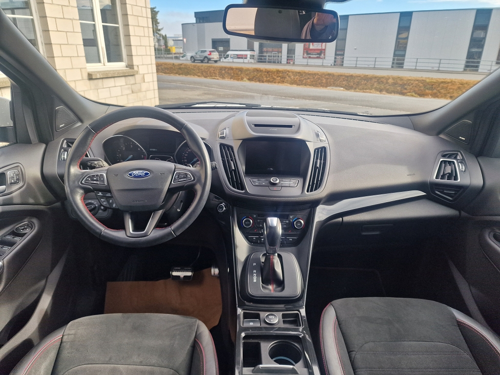 FORD Kuga 2.0 TDCi 180 ST-Line FPS-image-7