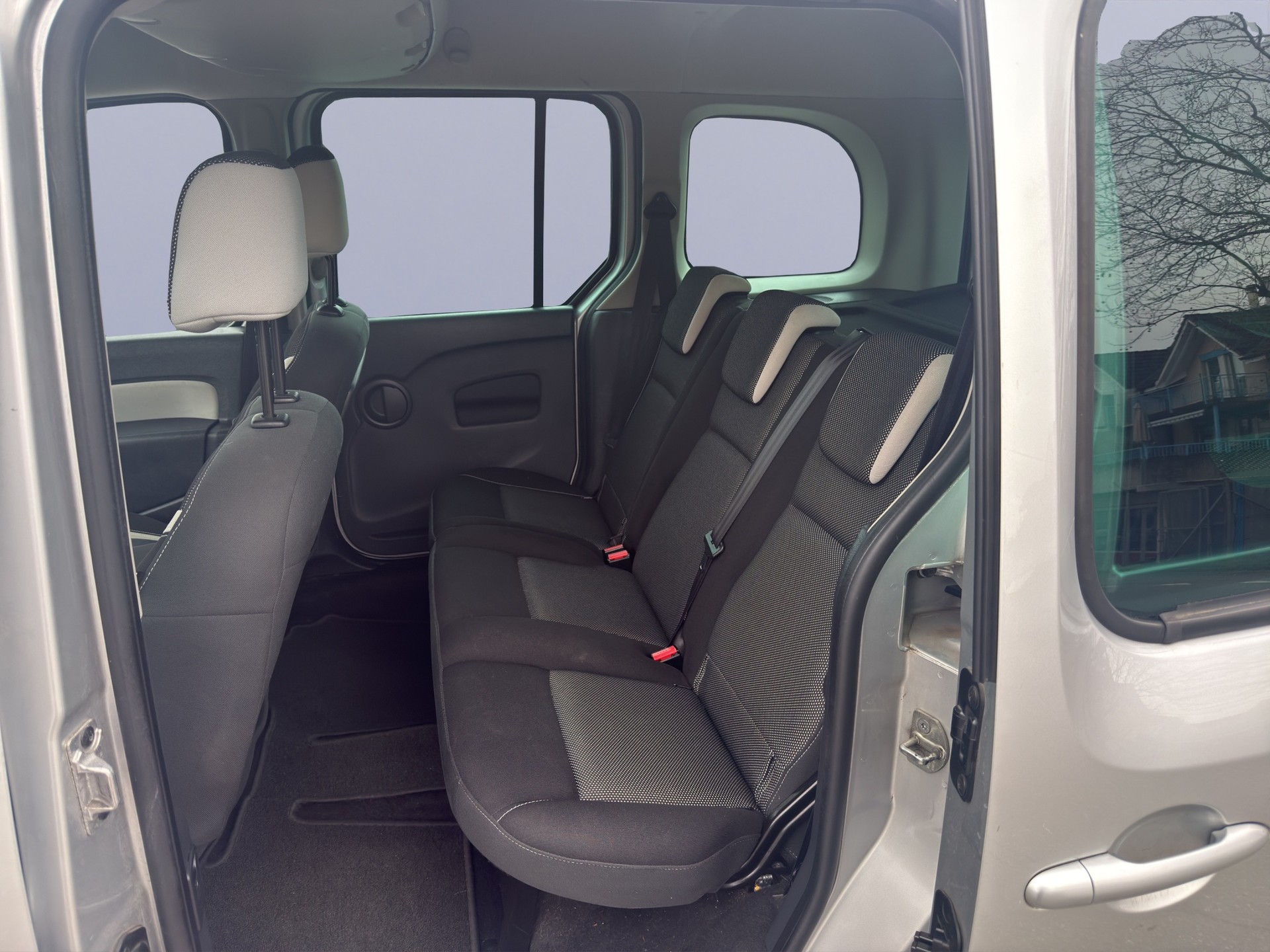 RENAULT Kangoo 1.2 16V Turbo Authentique-image-7
