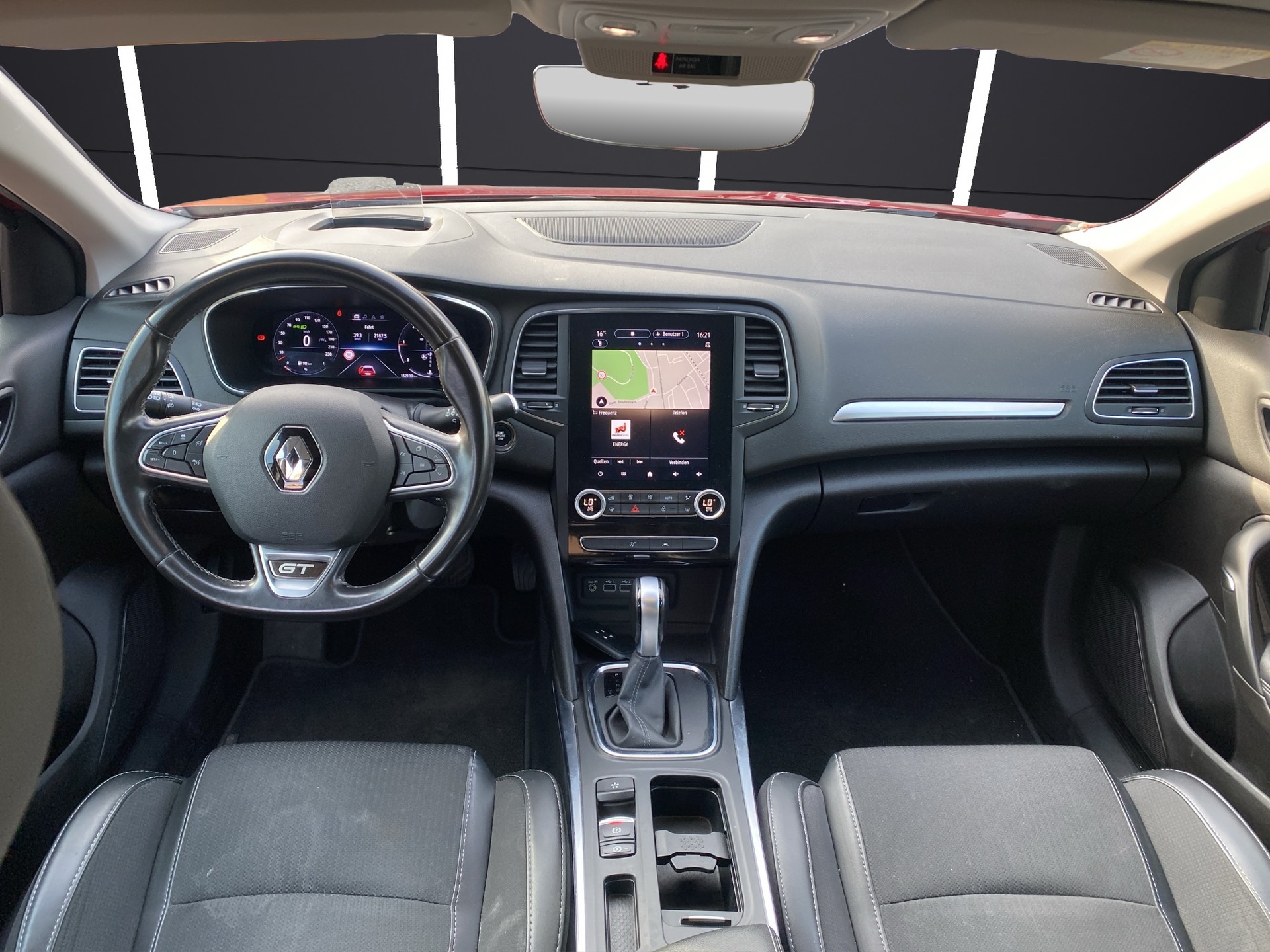 RENAULT Mégane Grandtour 1.5 dCi GT Line EDC-image-10