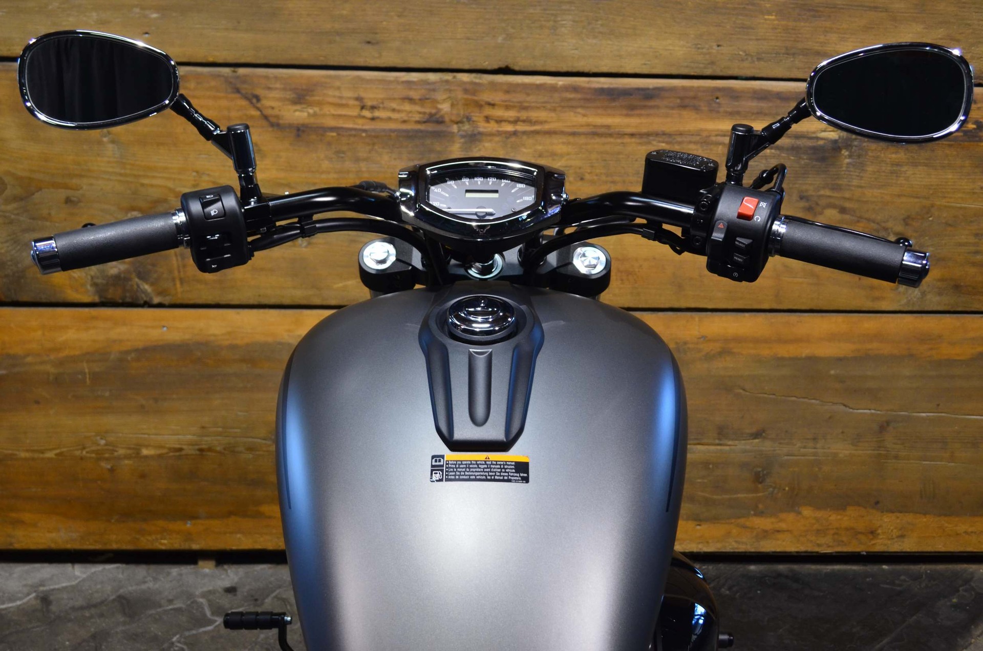 YAMAHA XVS 1300 CU Custom-showroom-element-2